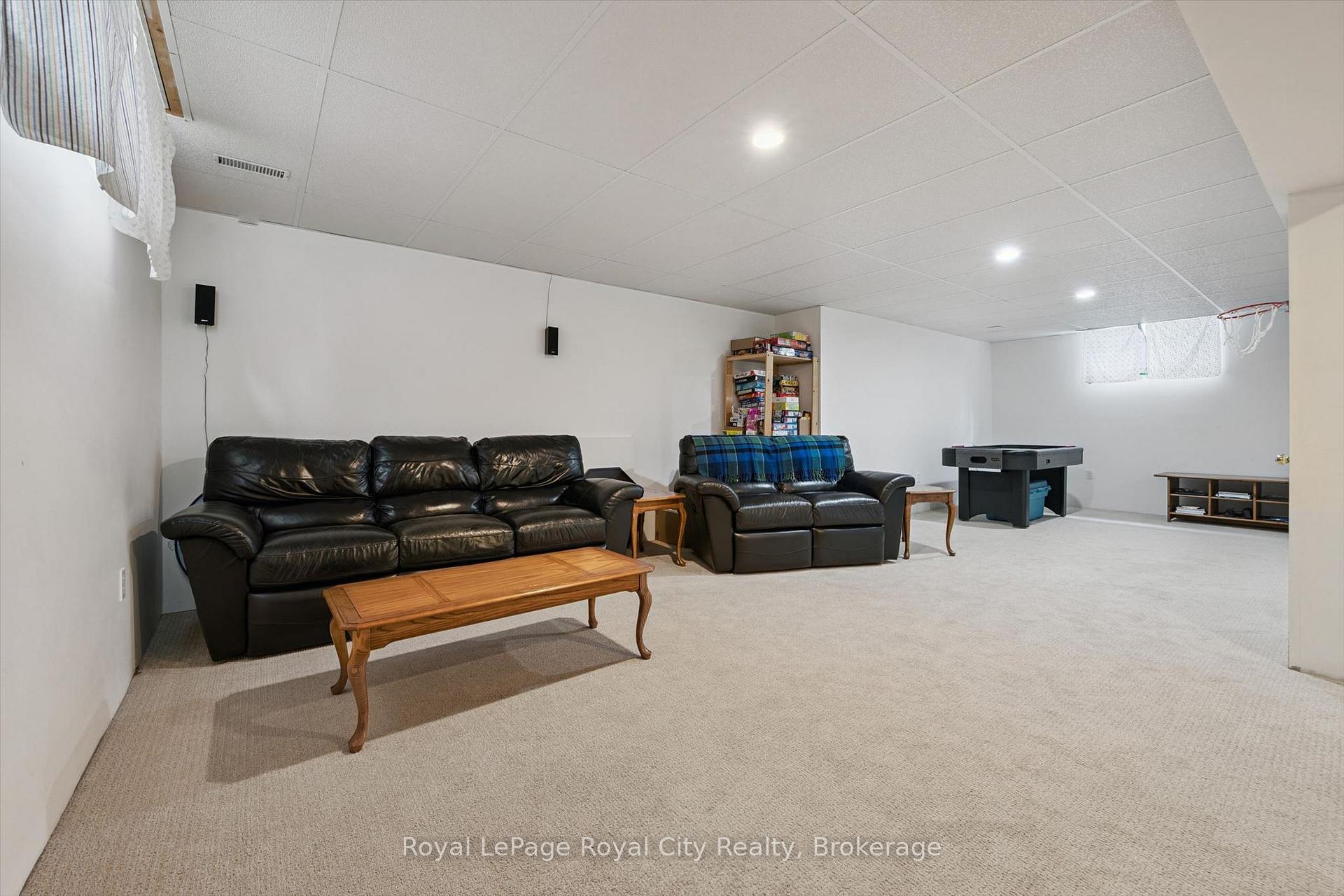 Photo 34 of 3 Munroe Crescent, Guelph, Clairfields/Hanlon Business Park — HOMEH