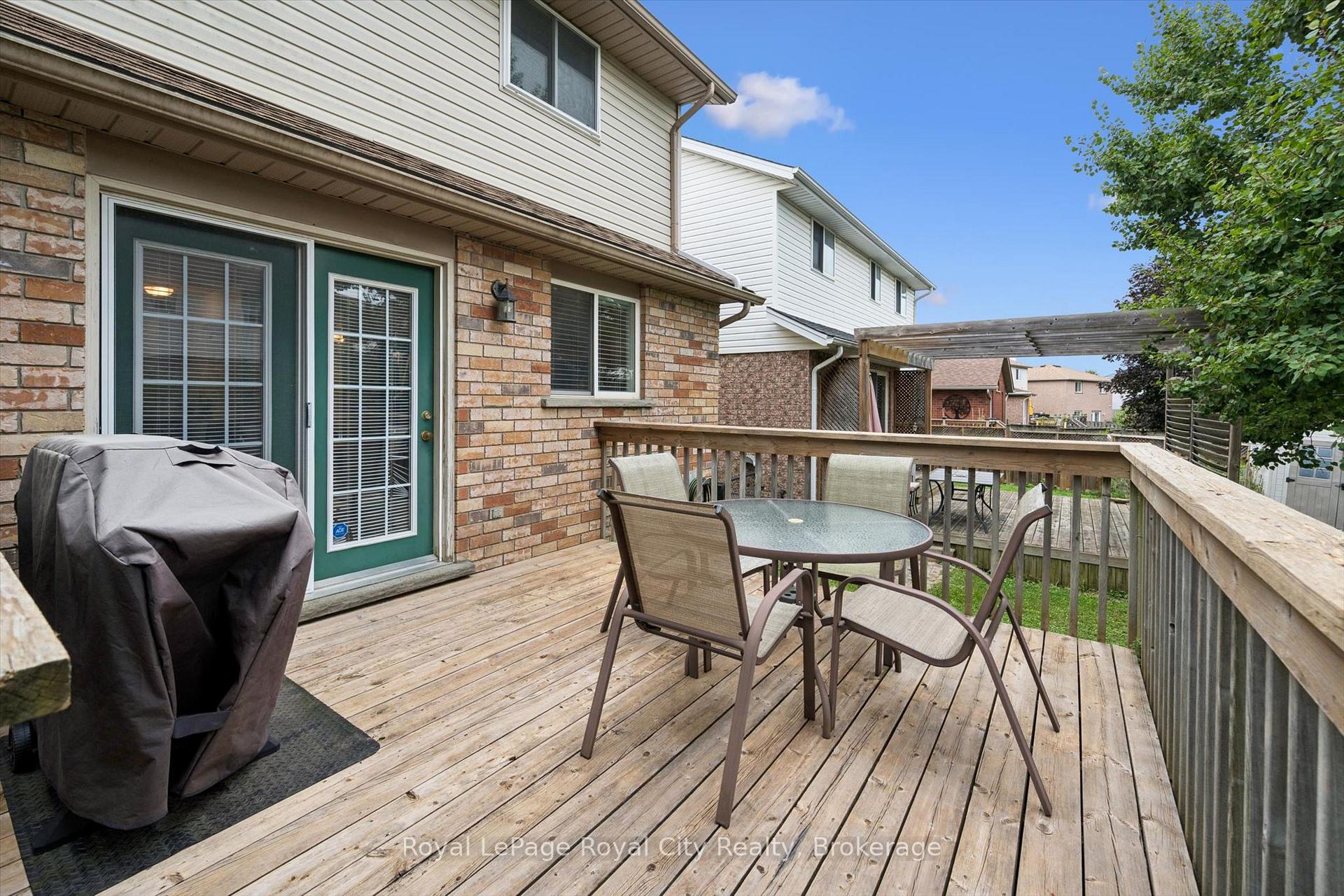 Photo 37 of 3 Munroe Crescent, Guelph, Clairfields/Hanlon Business Park — HOMEH