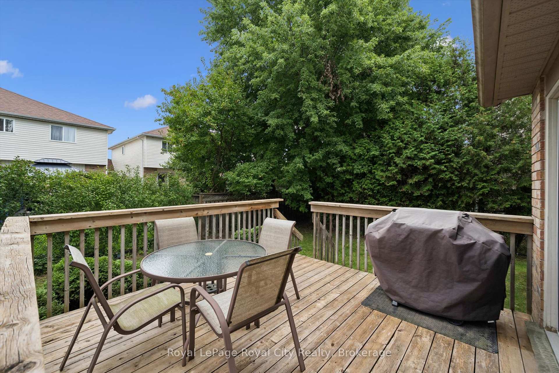 Photo 38 of 3 Munroe Crescent, Guelph, Clairfields/Hanlon Business Park — HOMEH