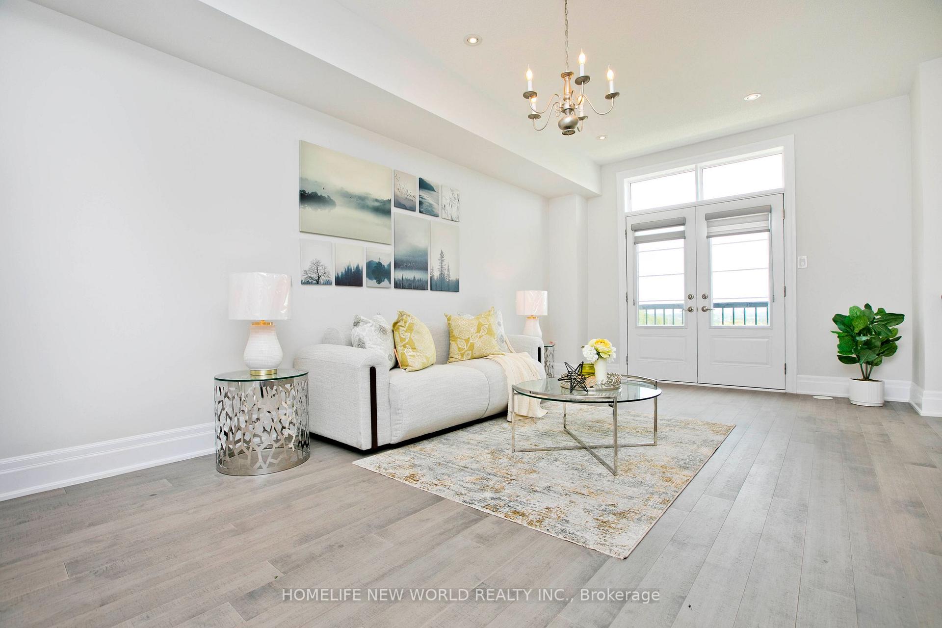 Photo 6 of 18 Campobello Street, Vaughan, Patterson — HOMEH