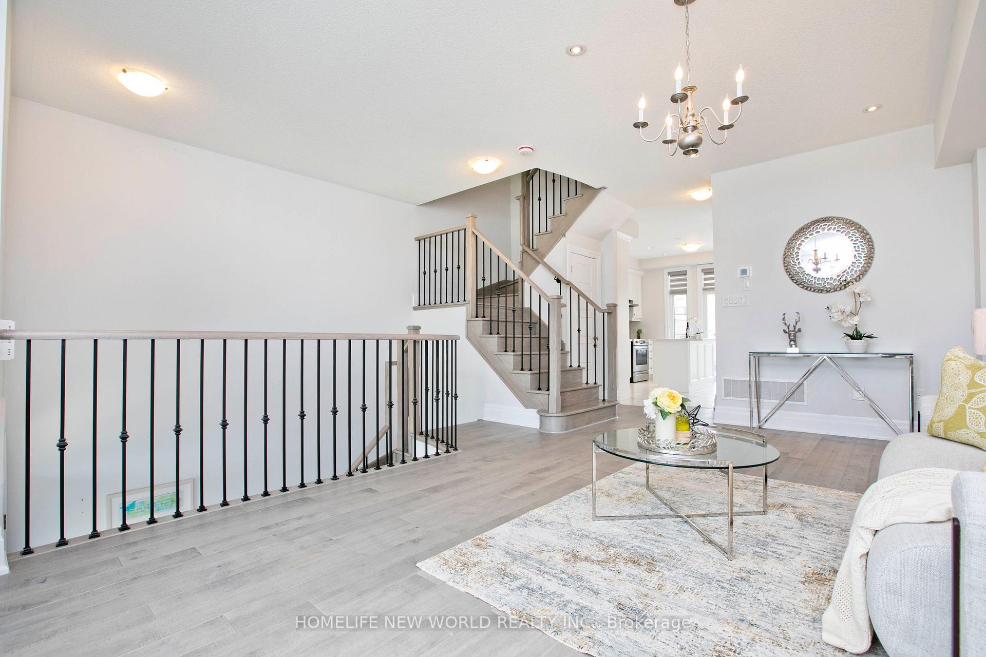 Photo 8 of 18 Campobello Street, Vaughan, Patterson — HOMEH