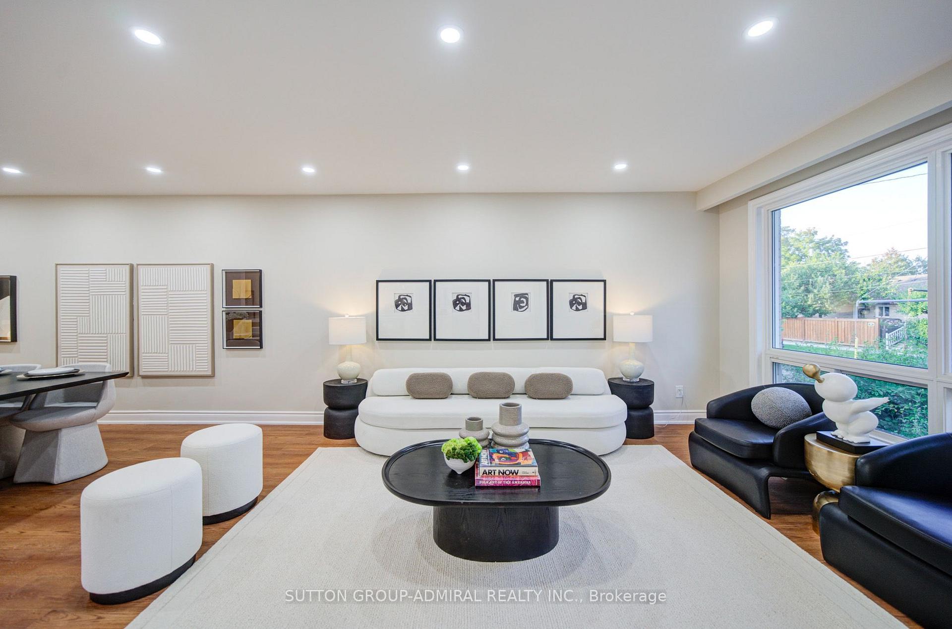 Photo 5 of 78 Clayhall Crescent, North York, York University Heights — HOMEH