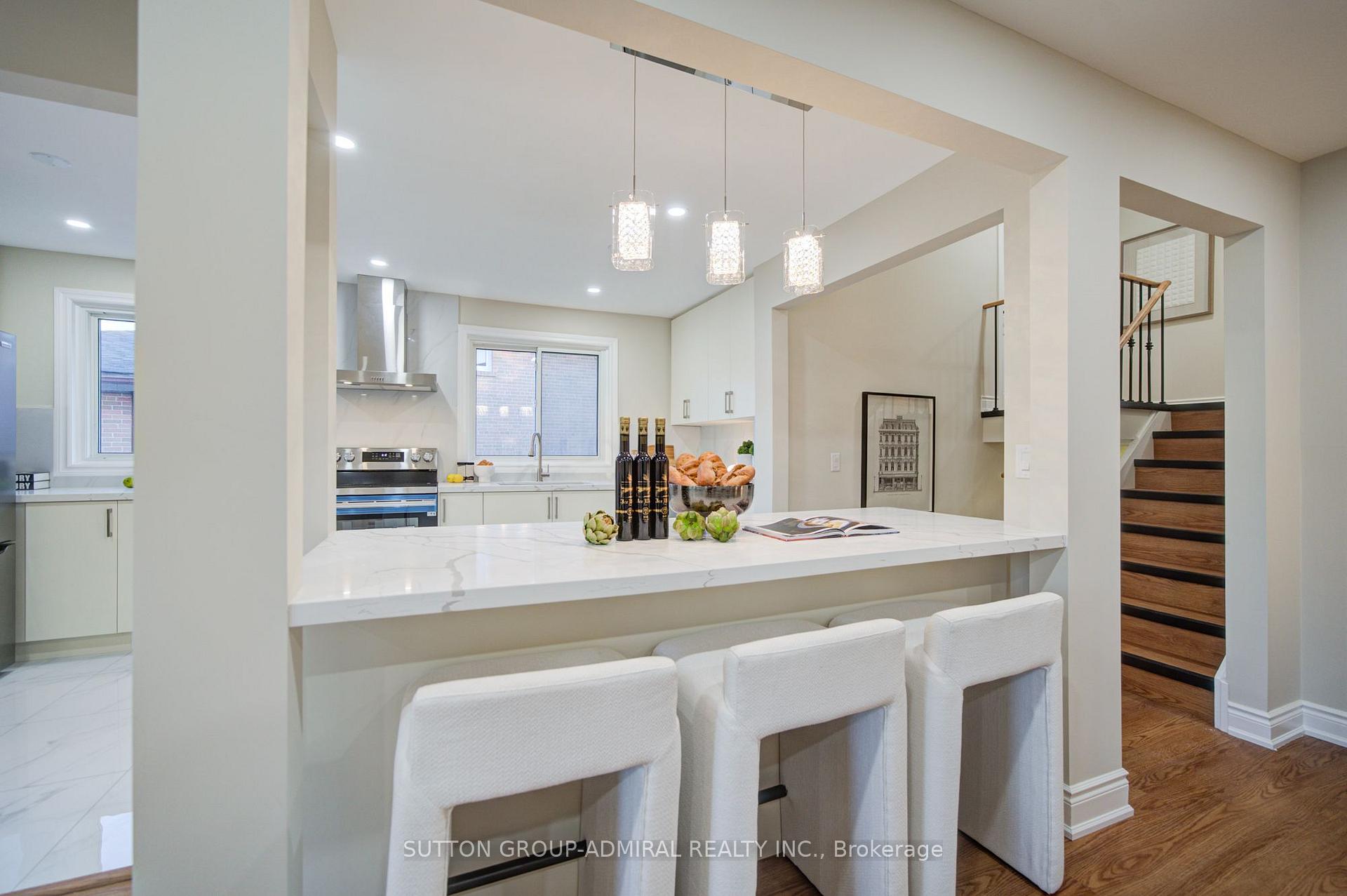 Photo 9 of 78 Clayhall Crescent, North York, York University Heights — HOMEH