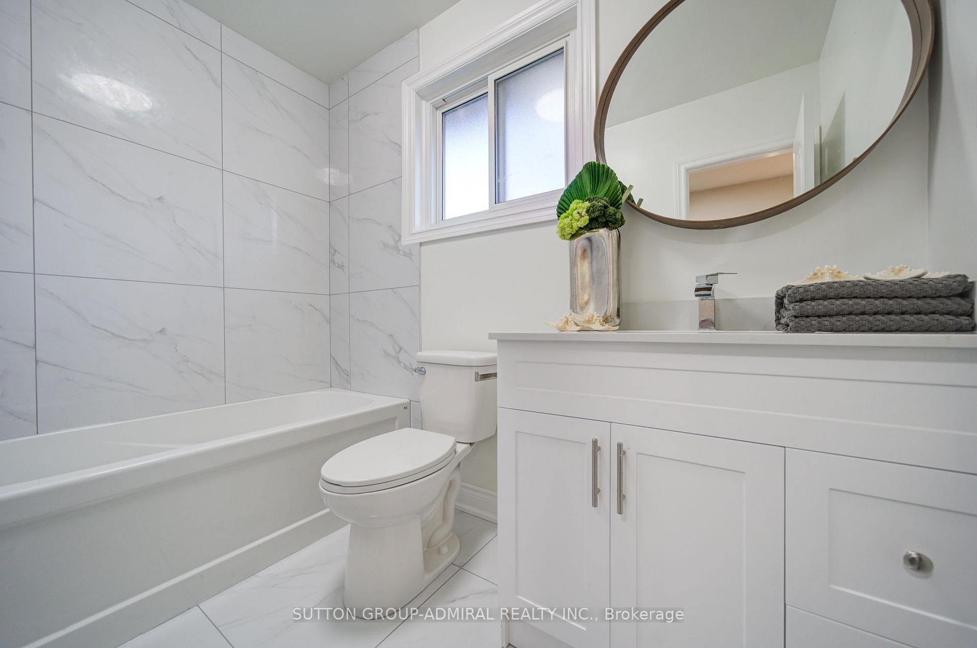 Photo 27 of 78 Clayhall Crescent, North York, York University Heights — HOMEH