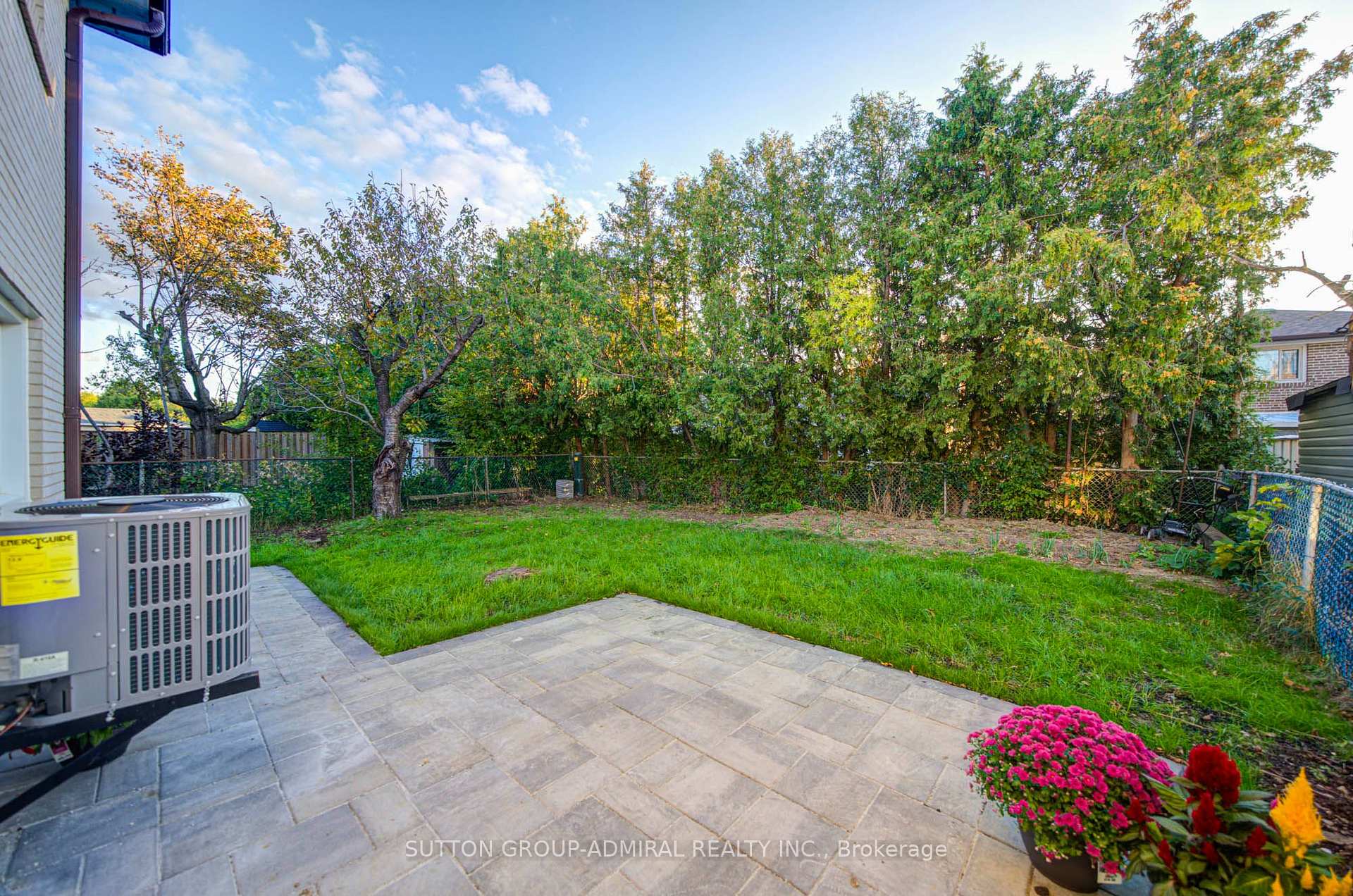 Photo 41 of 78 Clayhall Crescent, North York, York University Heights — HOMEH