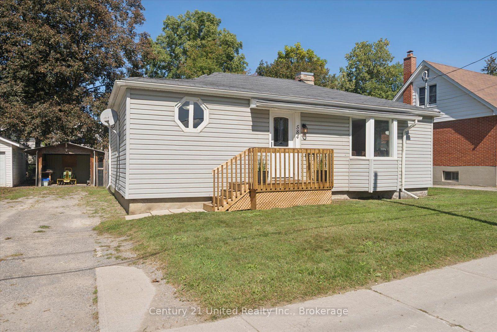 Photo 1 of 584 Wolfe Street, Peterborough, Town Ward 3 — HOMEH