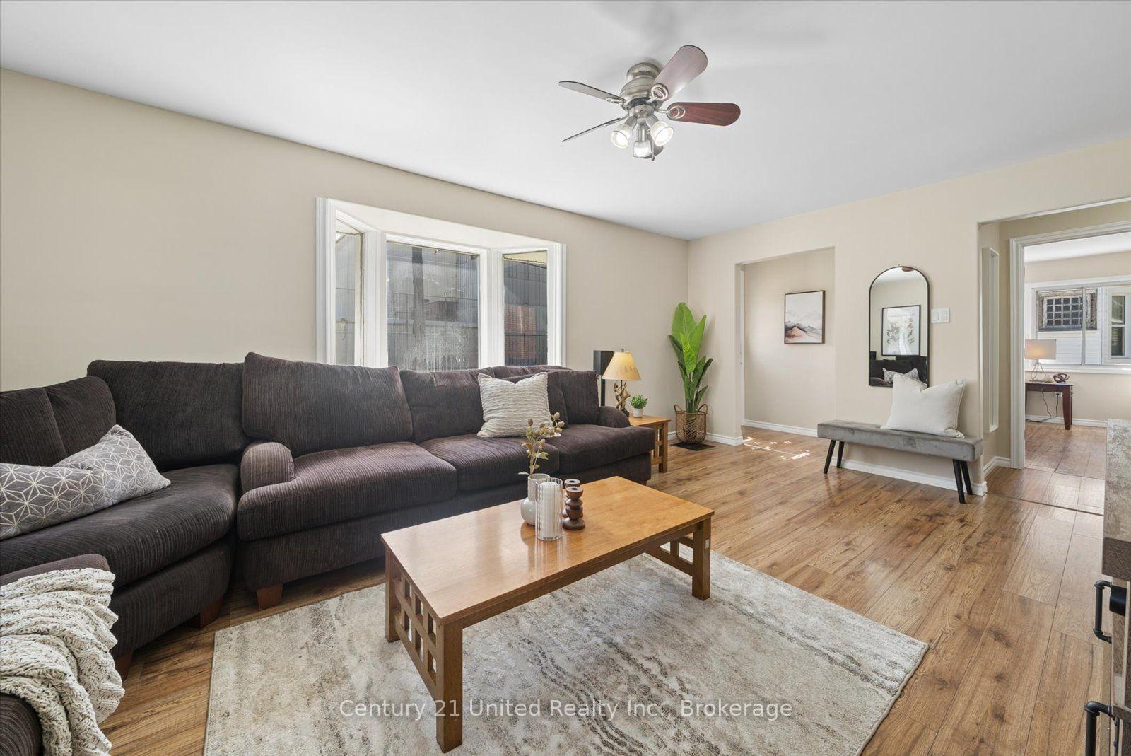 Photo 8 of 584 Wolfe Street, Peterborough, Town Ward 3 — HOMEH