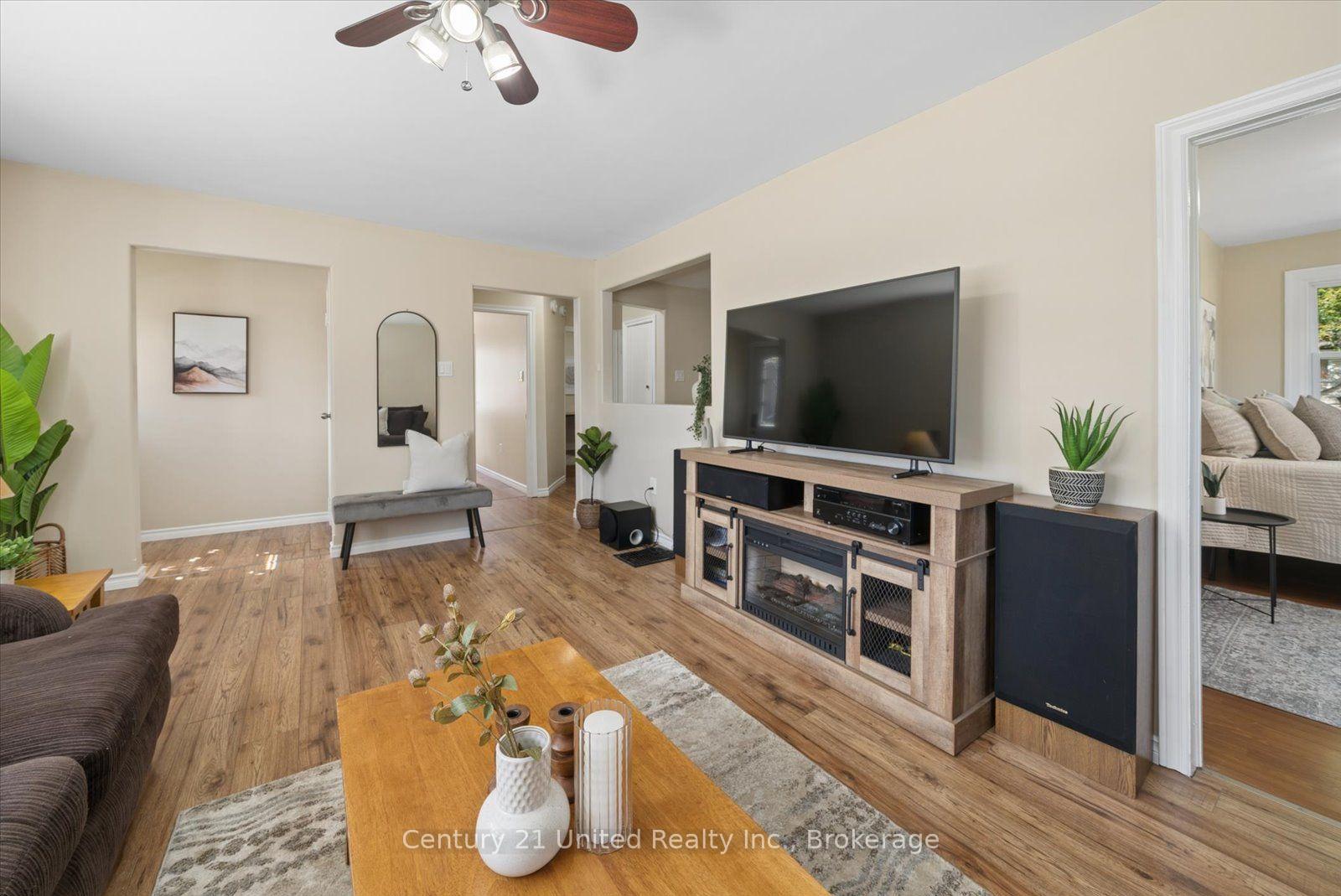 Photo 9 of 584 Wolfe Street, Peterborough, Town Ward 3 — HOMEH