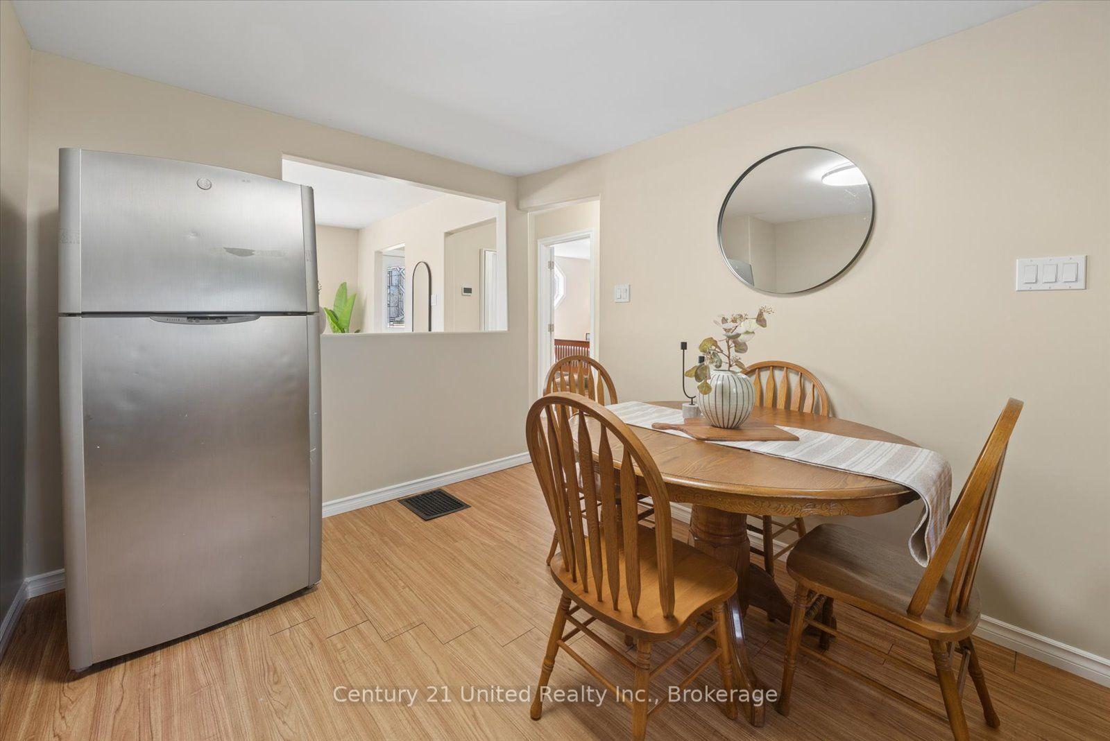 Photo 15 of 584 Wolfe Street, Peterborough, Town Ward 3 — HOMEH