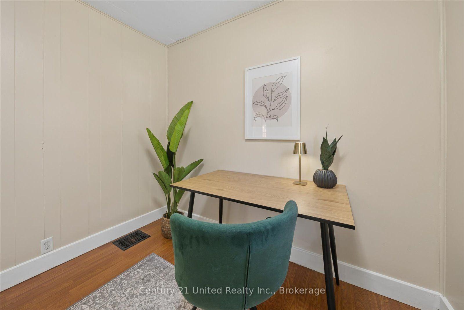 Photo 23 of 584 Wolfe Street, Peterborough, Town Ward 3 — HOMEH