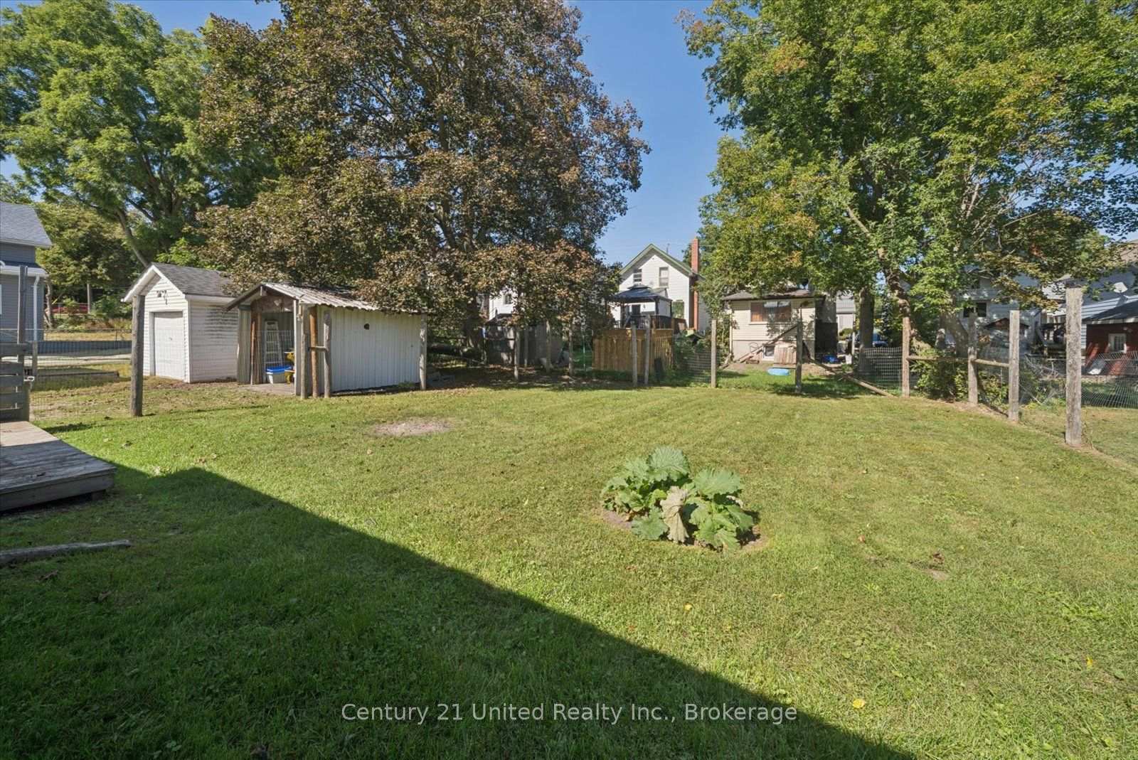 Photo 27 of 584 Wolfe Street, Peterborough, Town Ward 3 — HOMEH