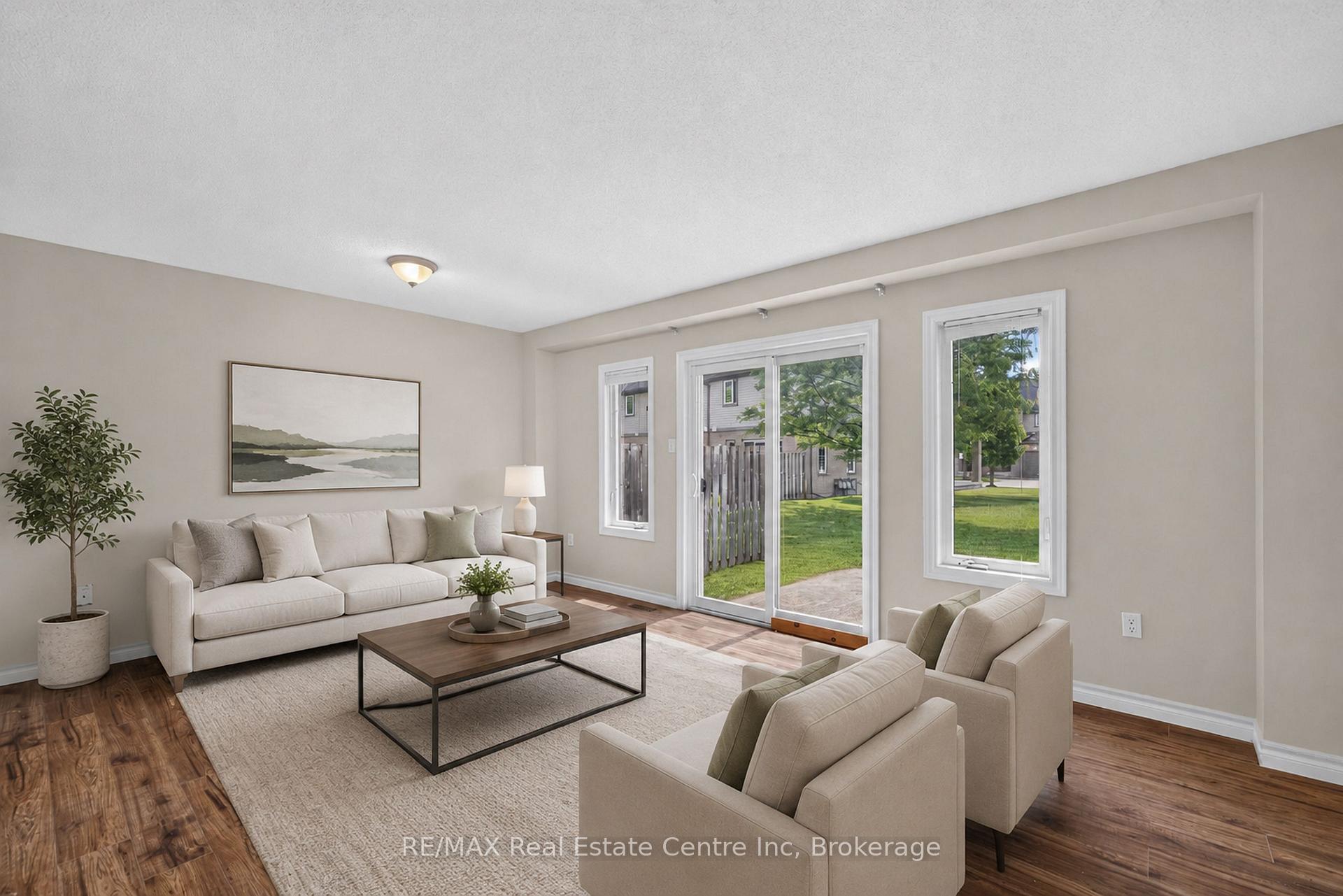 Photo 12 of 30 Vaughan Street, Guelph, Clairfields/Hanlon Business Park — HOMEH