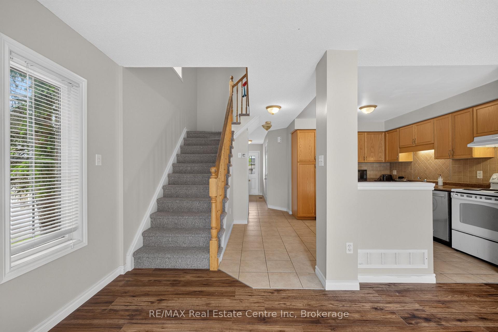 Photo 14 of 30 Vaughan Street, Guelph, Clairfields/Hanlon Business Park — HOMEH