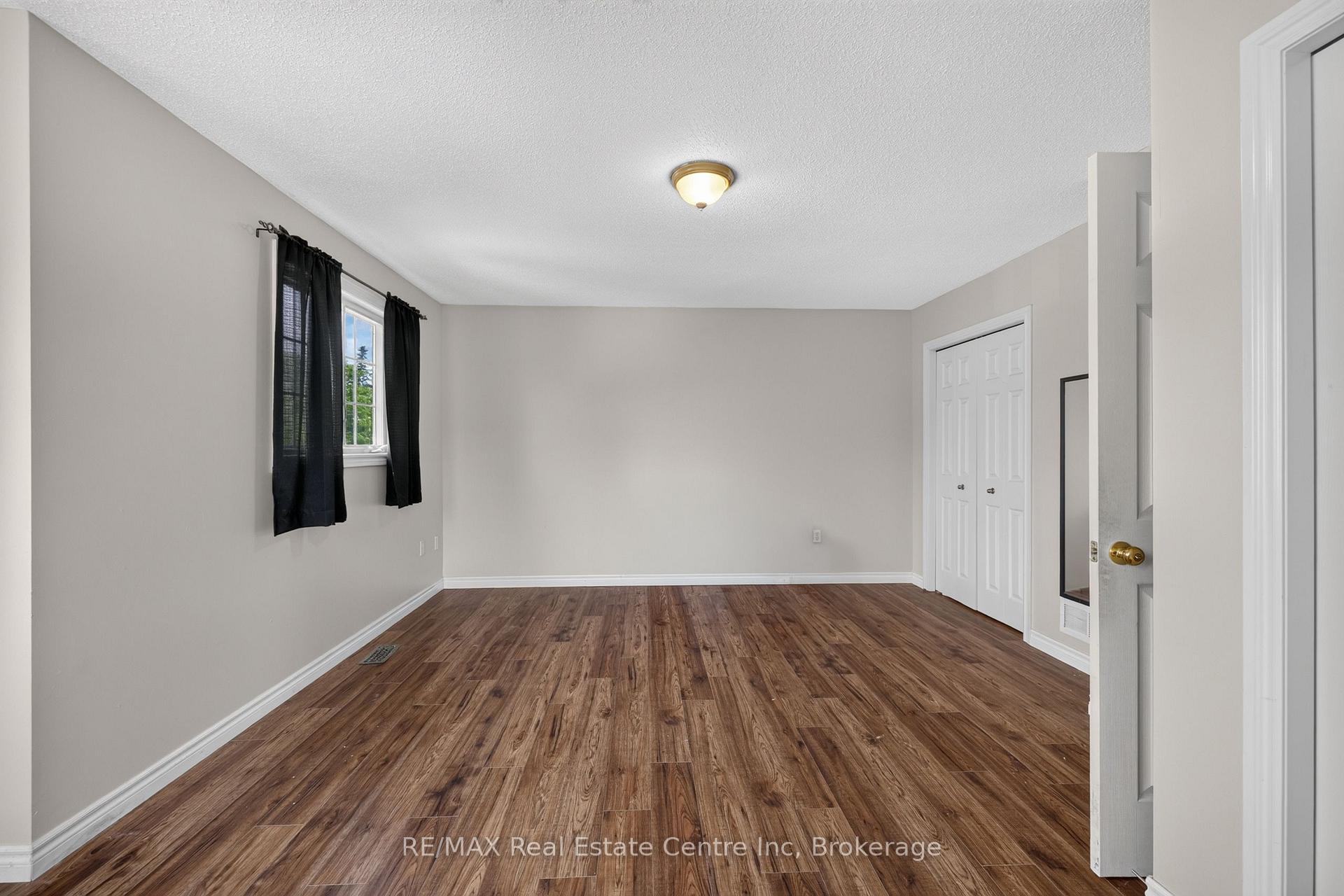 Photo 30 of 30 Vaughan Street, Guelph, Clairfields/Hanlon Business Park — HOMEH