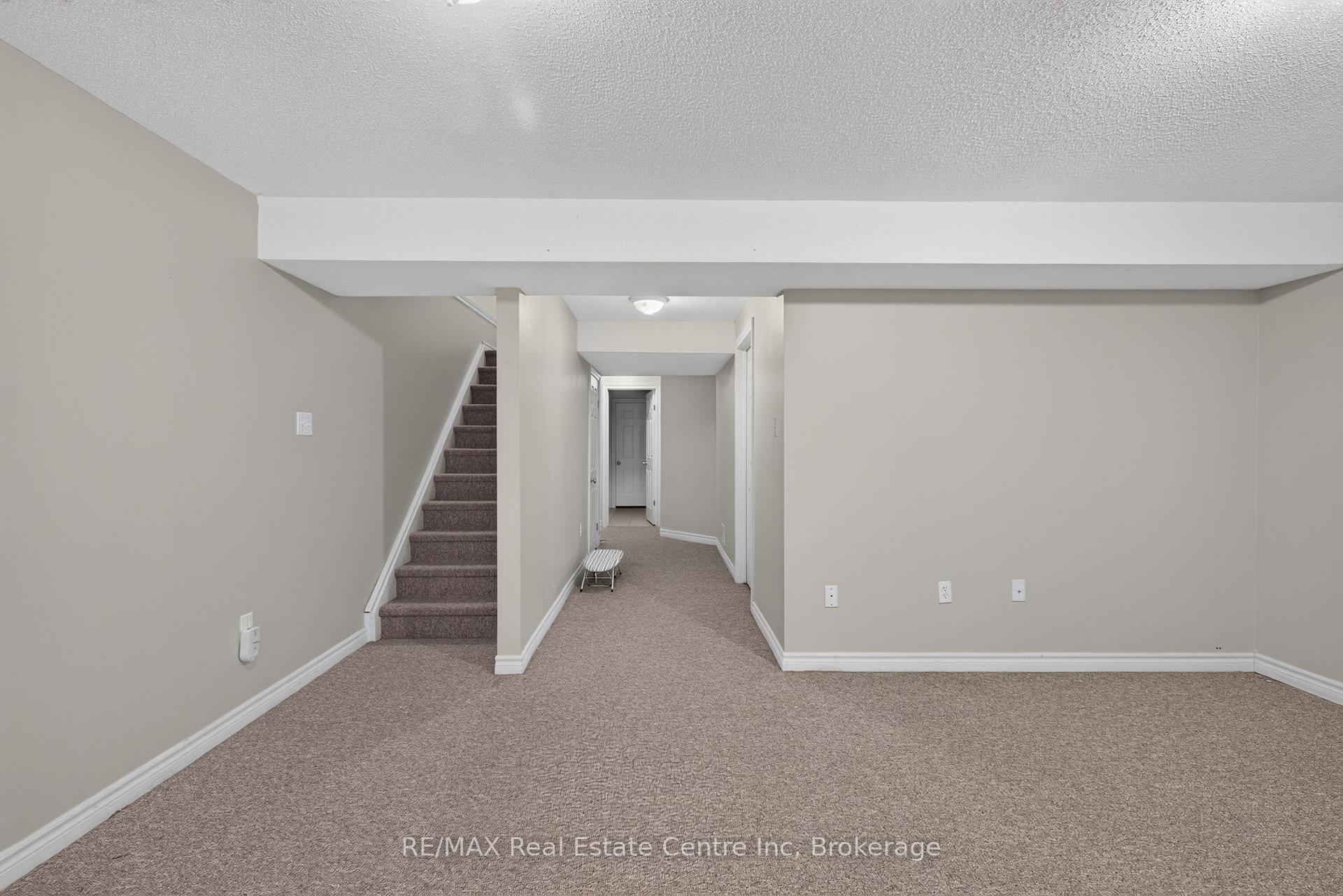 Photo 33 of 30 Vaughan Street, Guelph, Clairfields/Hanlon Business Park — HOMEH