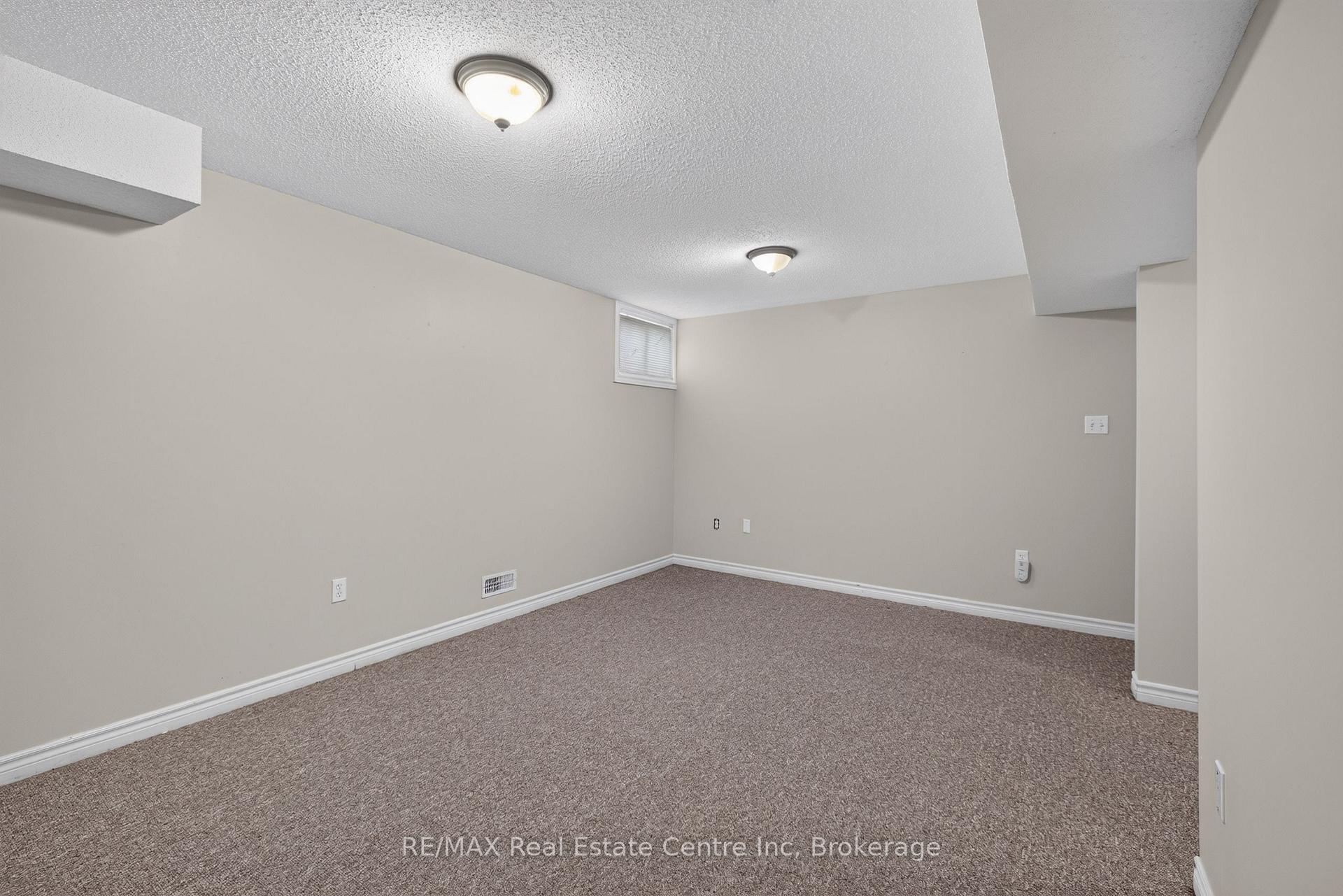 Photo 35 of 30 Vaughan Street, Guelph, Clairfields/Hanlon Business Park — HOMEH