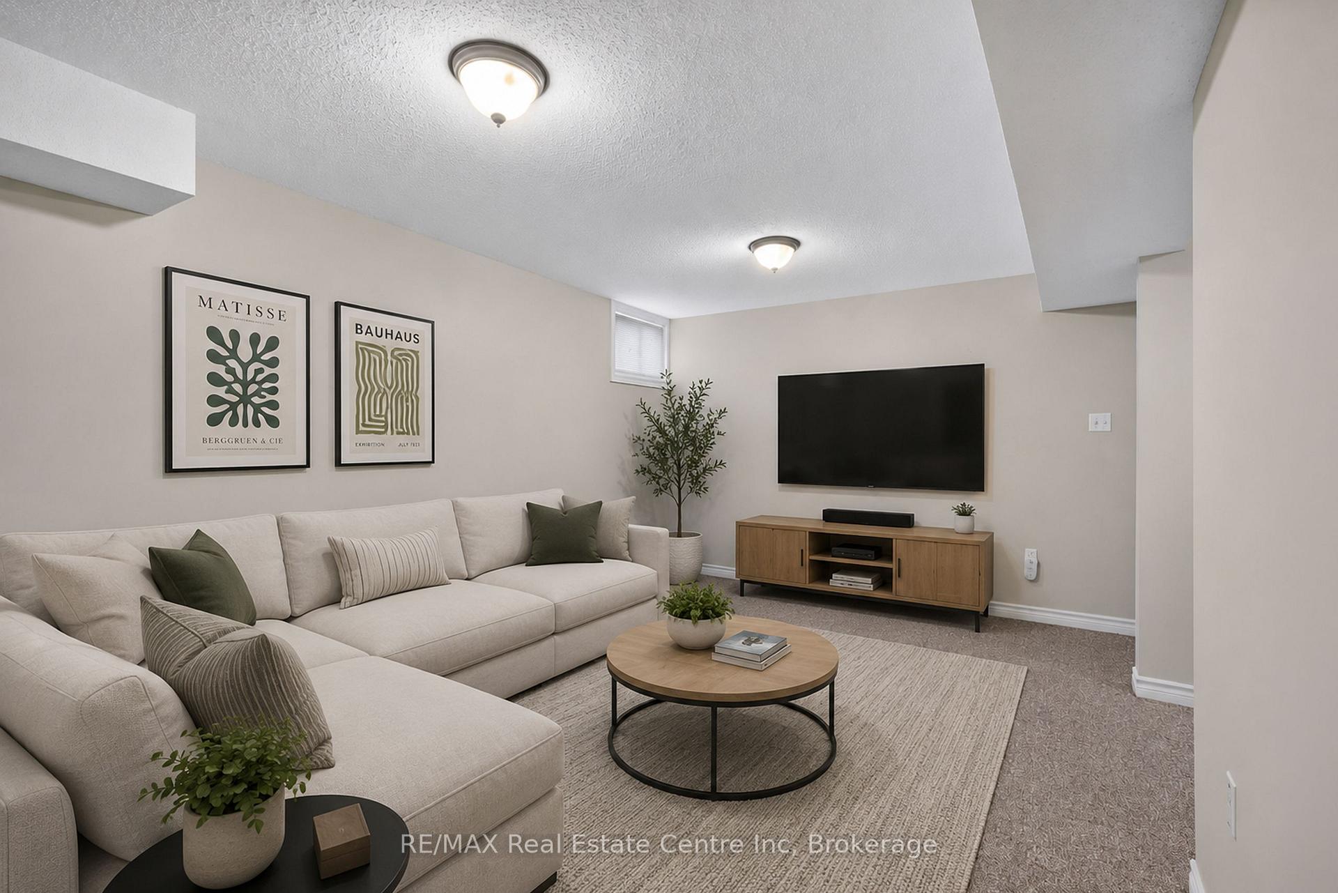 Photo 36 of 30 Vaughan Street, Guelph, Clairfields/Hanlon Business Park — HOMEH