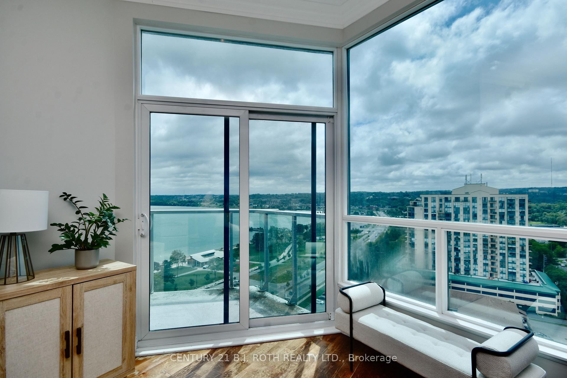 Photo 9 of Unit PH11, 37 Ellen Street, Barrie, City Centre — HOMEH