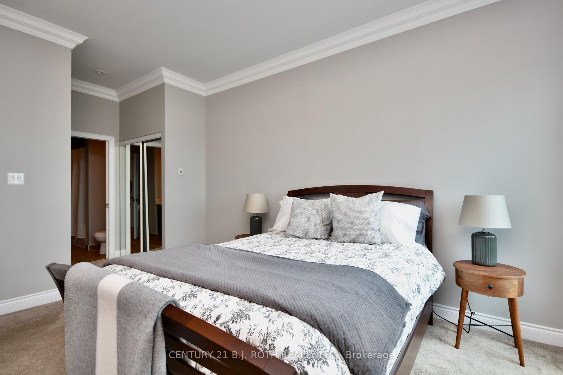 Photo 11 of Unit PH11, 37 Ellen Street, Barrie, City Centre — HOMEH