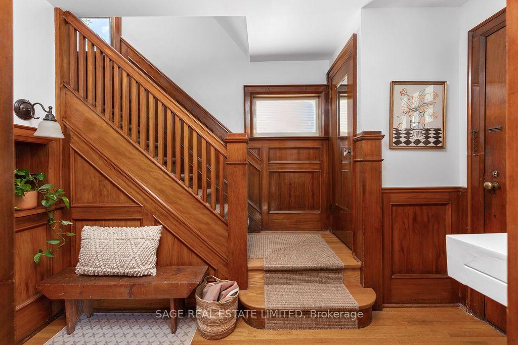 Photo 3 of 90 Methuen Avenue, Toronto, Lambton Baby Point — HOMEH