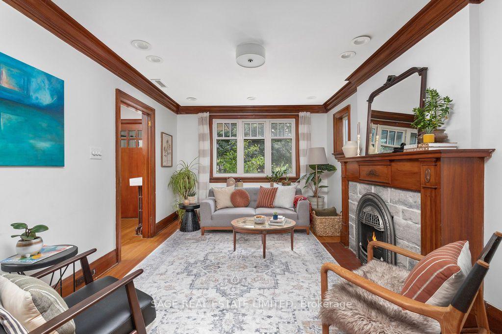 Photo 4 of 90 Methuen Avenue, Toronto, Lambton Baby Point — HOMEH