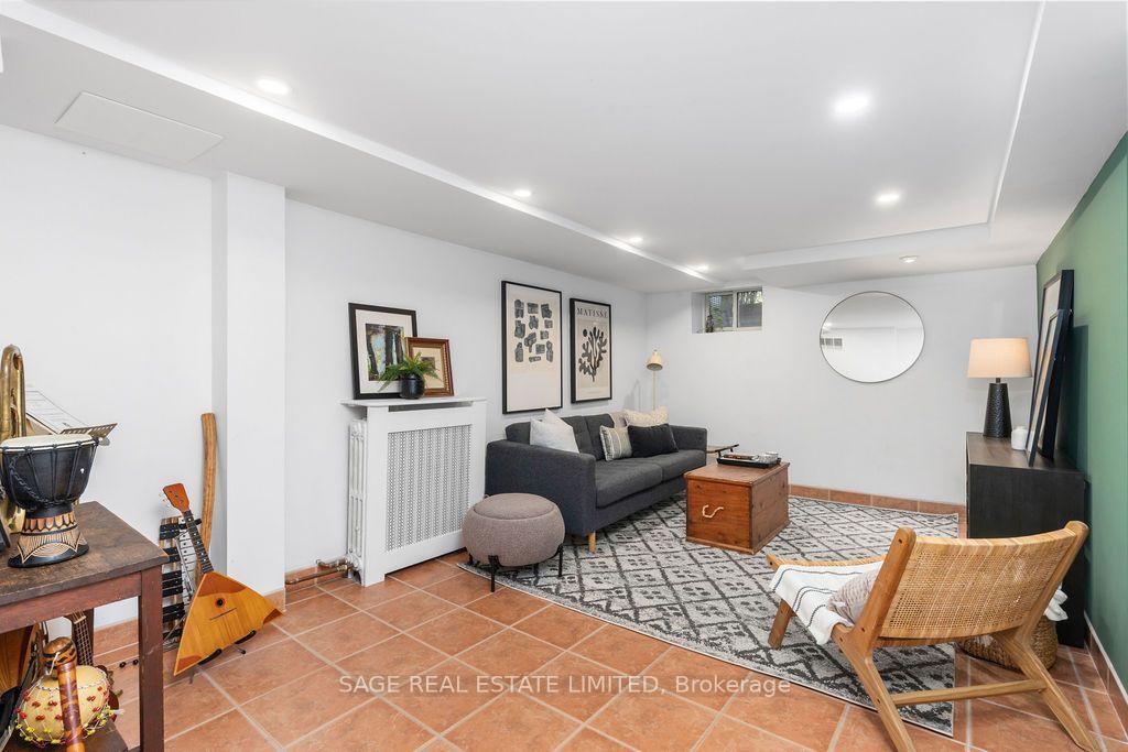 Photo 25 of 90 Methuen Avenue, Toronto, Lambton Baby Point — HOMEH