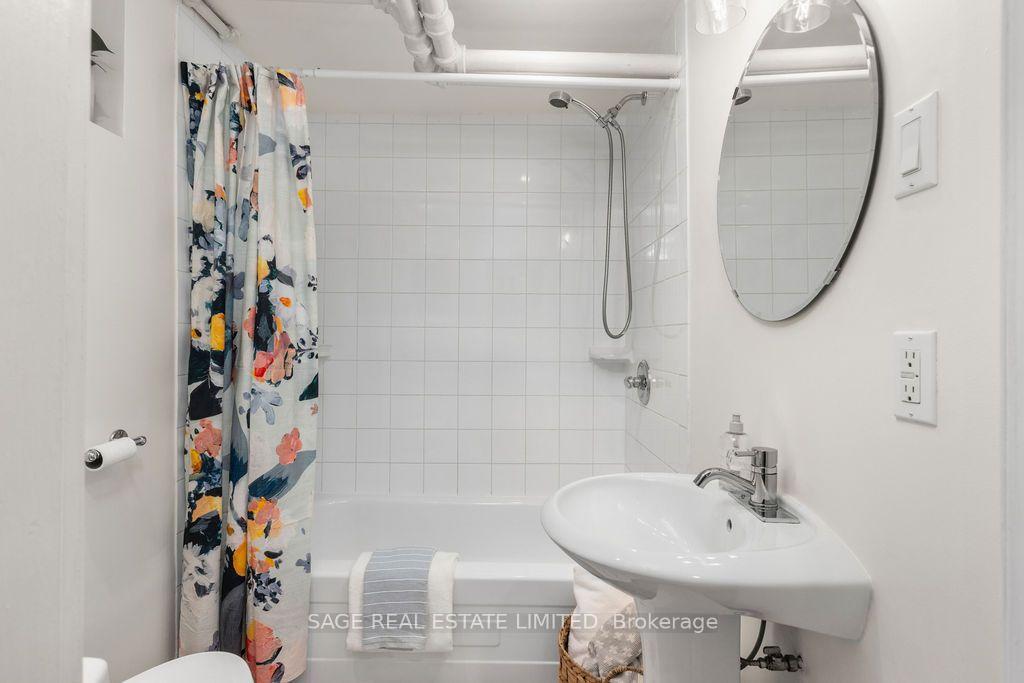 Photo 28 of 90 Methuen Avenue, Toronto, Lambton Baby Point — HOMEH