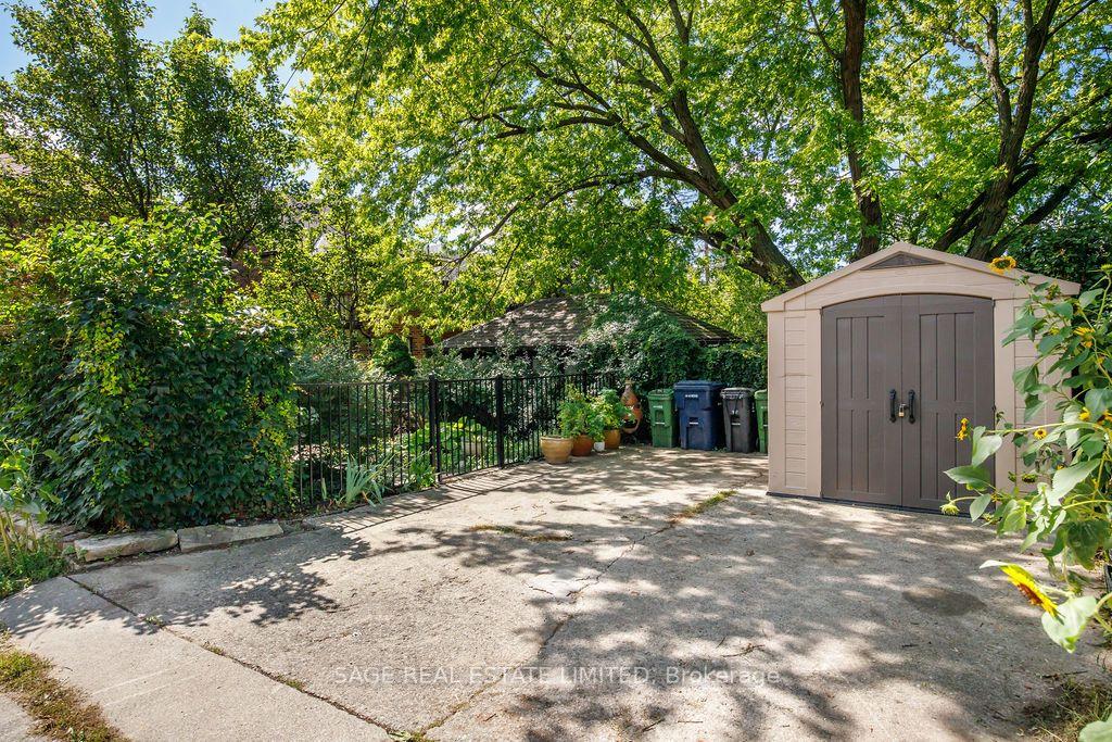 Photo 31 of 90 Methuen Avenue, Toronto, Lambton Baby Point — HOMEH