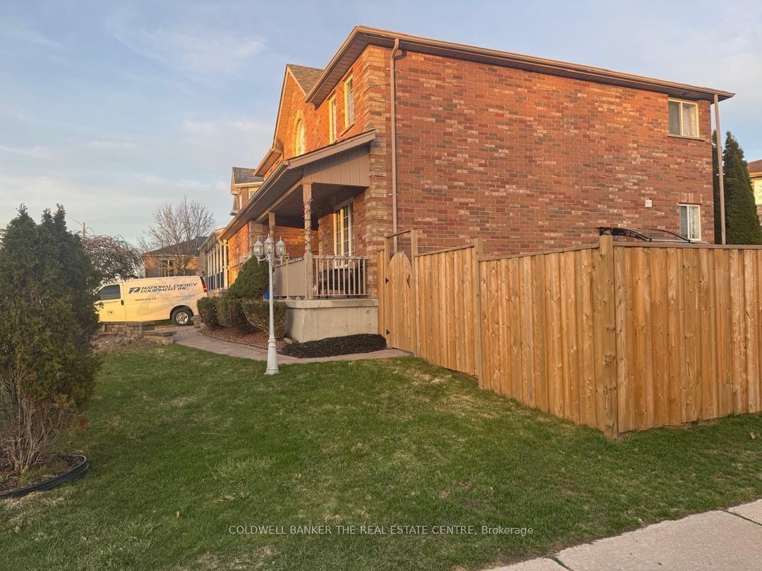 Photo 3 of 229 Sproule Drive, Barrie, Edgehill Drive — HOMEH