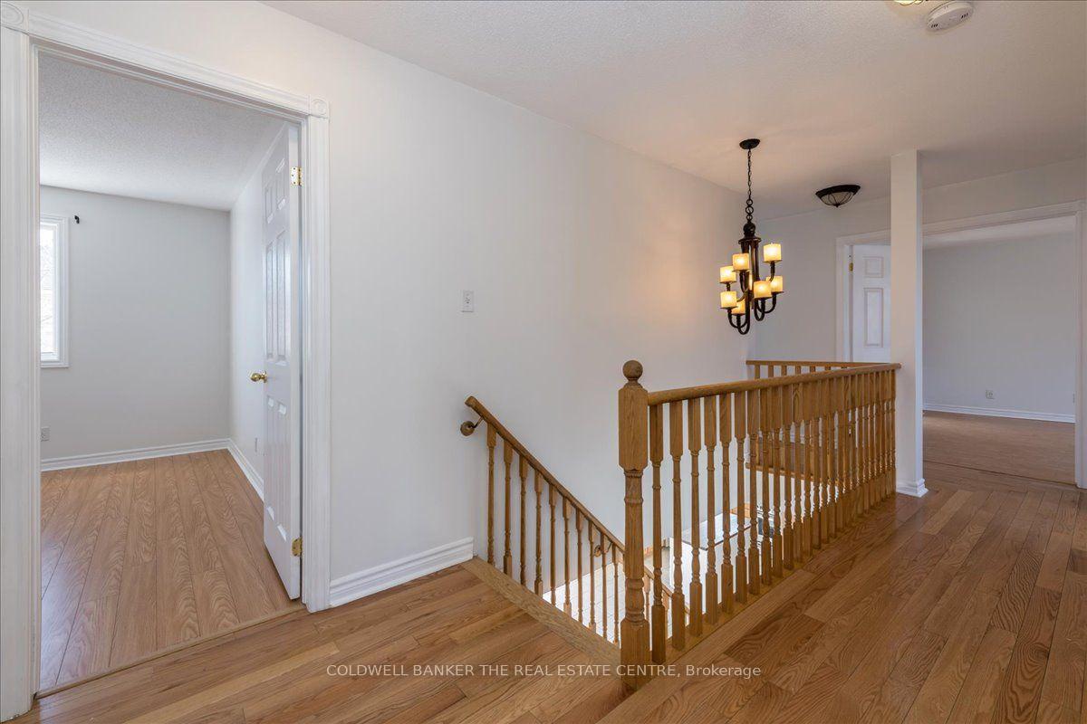 Photo 11 of 229 Sproule Drive, Barrie, Edgehill Drive — HOMEH