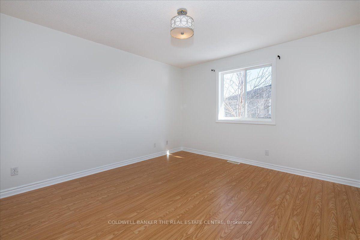 Photo 12 of 229 Sproule Drive, Barrie, Edgehill Drive — HOMEH