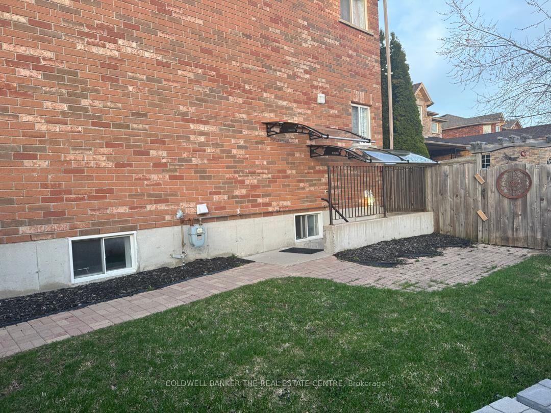 Photo 22 of 229 Sproule Drive, Barrie, Edgehill Drive — HOMEH