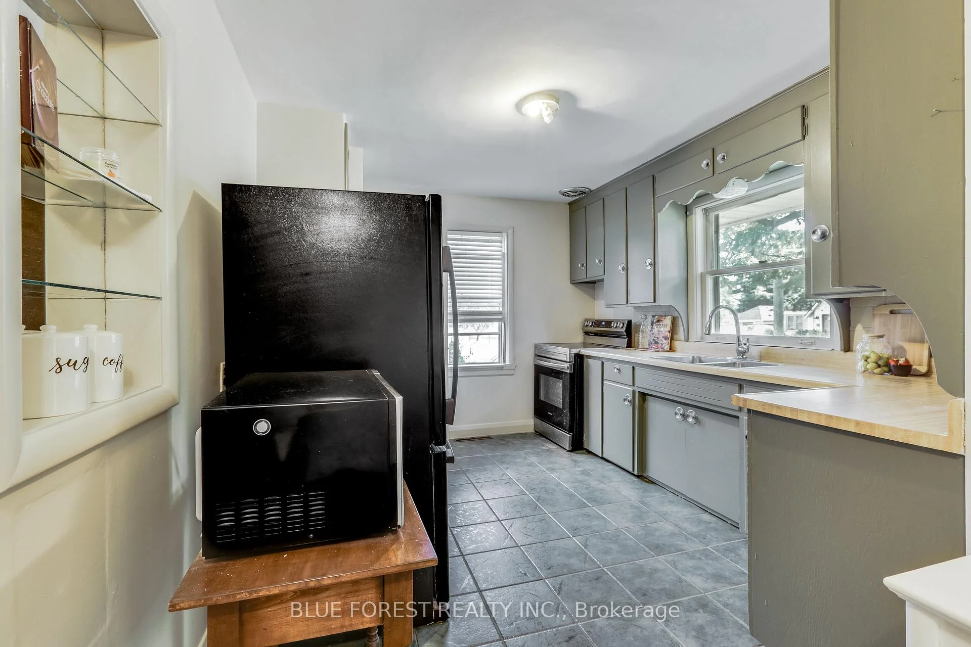 Photo 14 of 75 Pine Street E, Aylmer — HOMEH