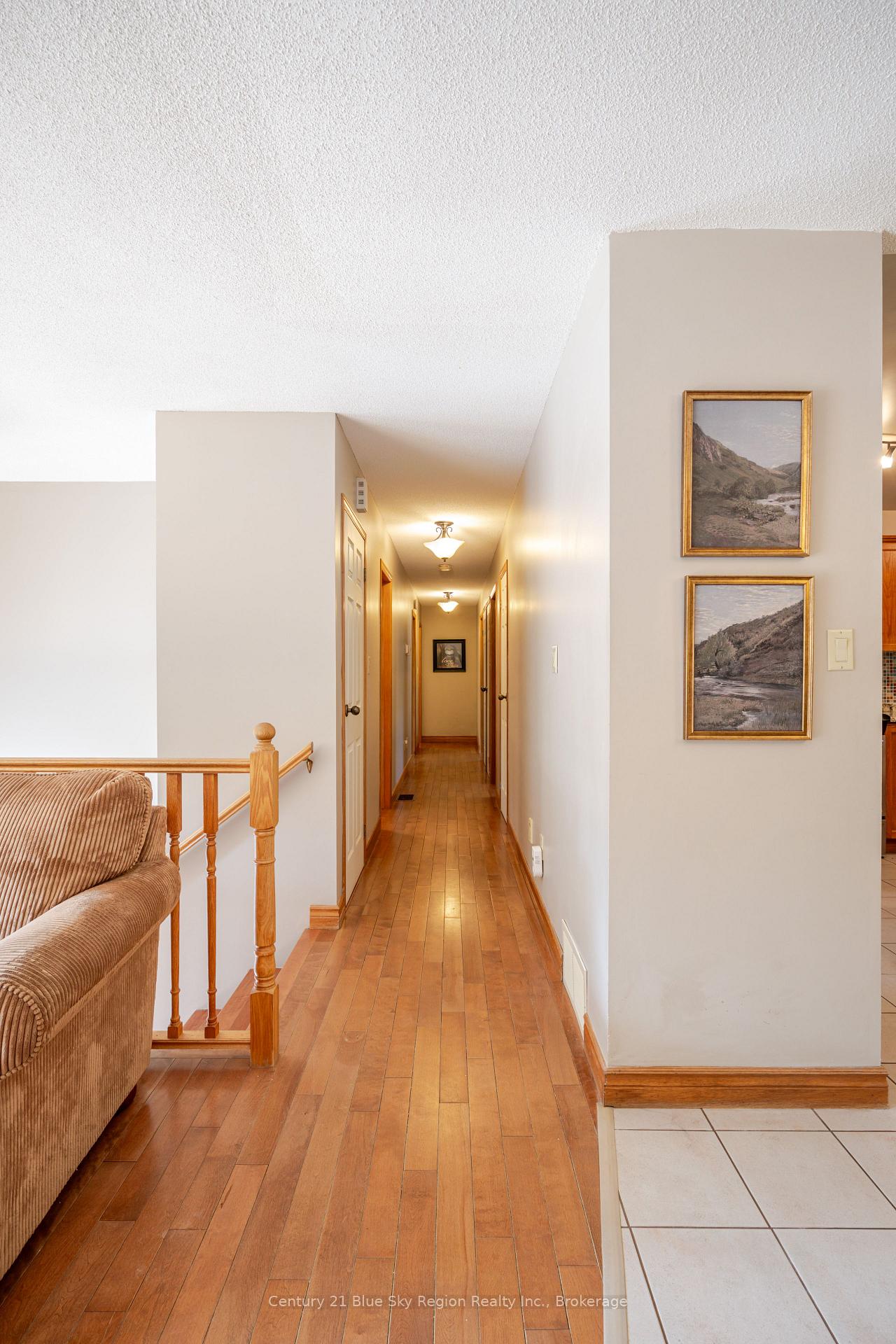 Photo 19 of 44 Springdale Drive, North Bay, Airport — HOMEH