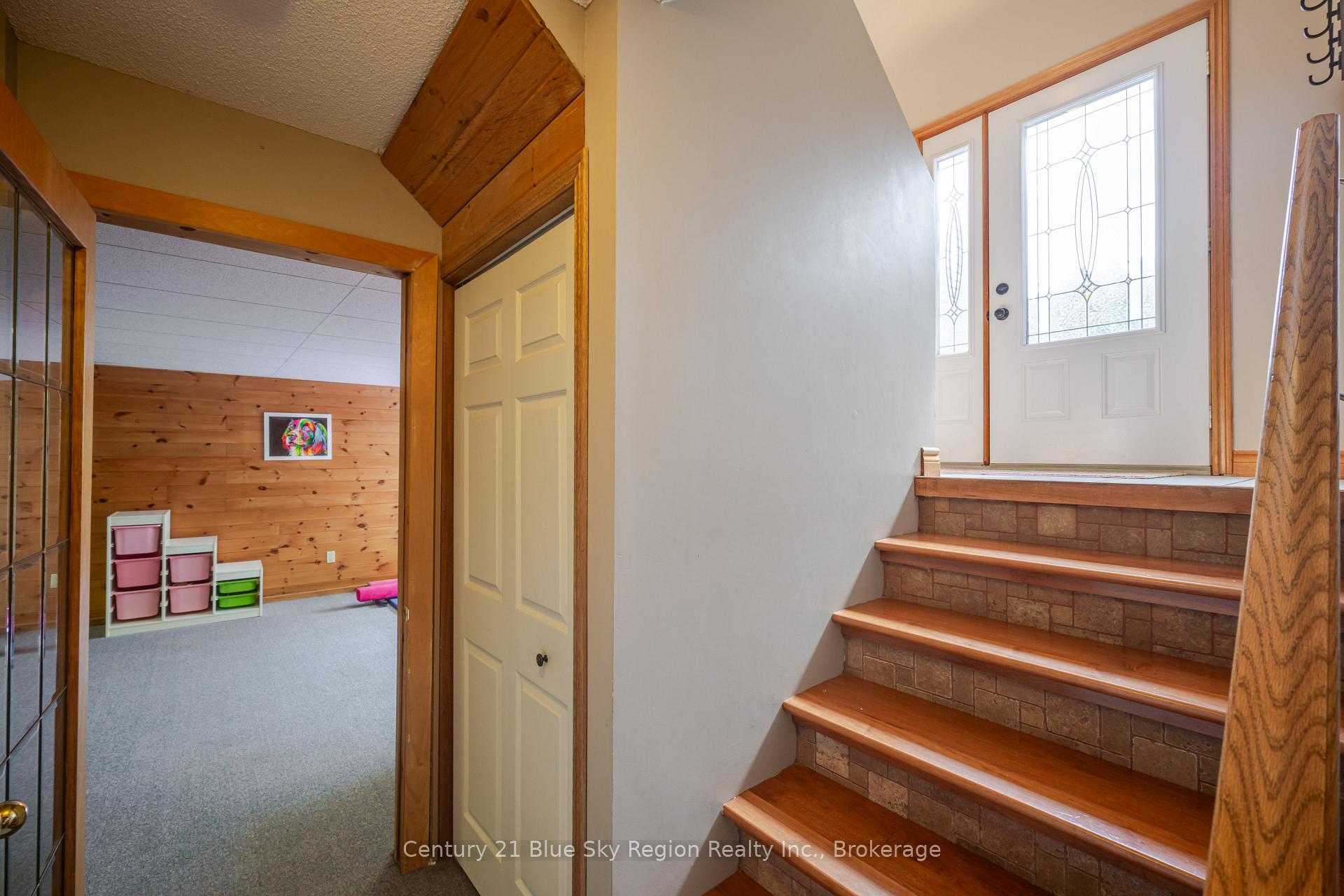 Photo 27 of 44 Springdale Drive, North Bay, Airport — HOMEH