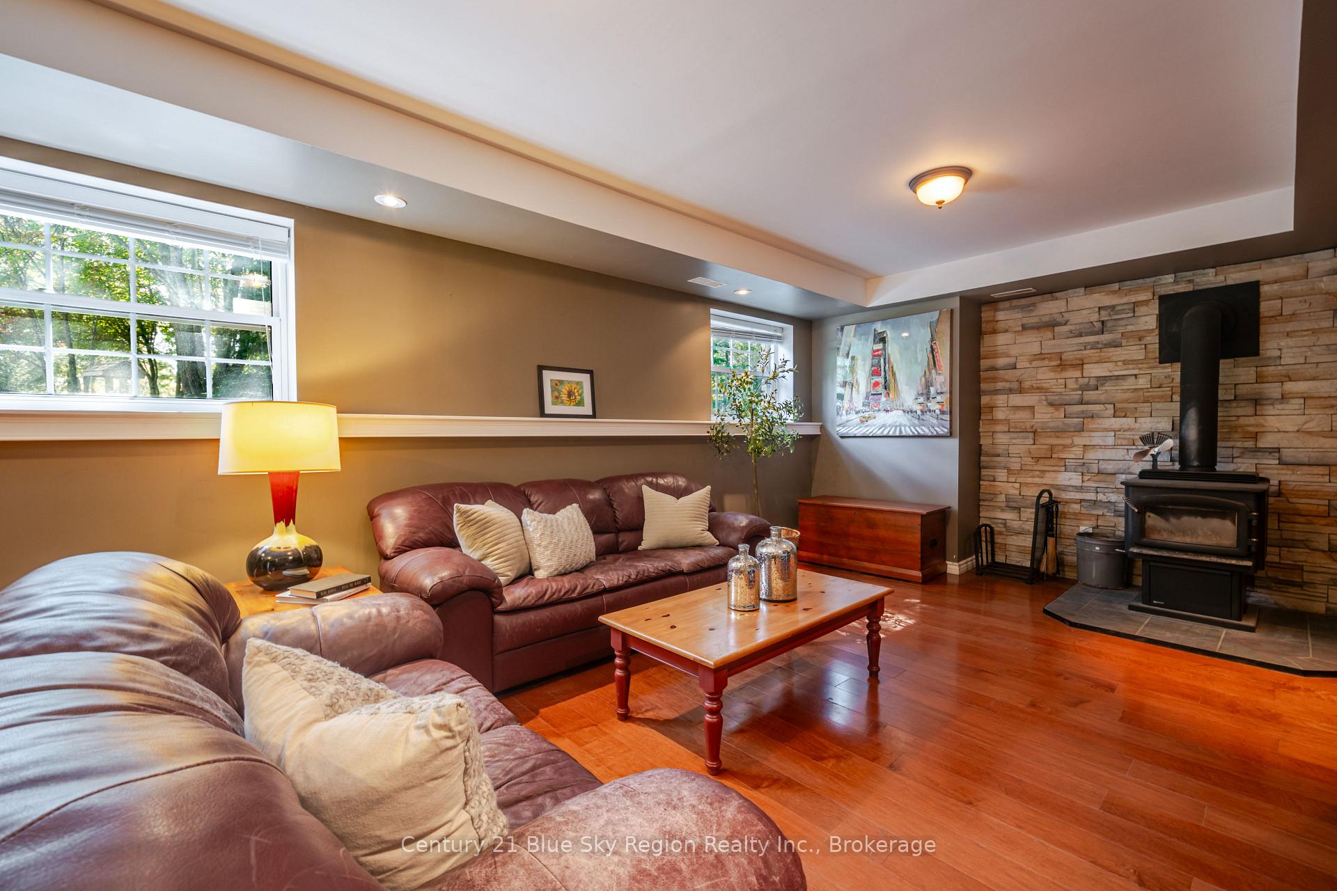 Photo 29 of 44 Springdale Drive, North Bay, Airport — HOMEH