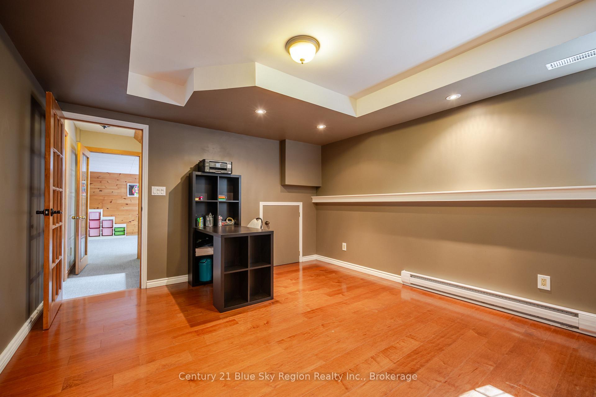Photo 31 of 44 Springdale Drive, North Bay, Airport — HOMEH