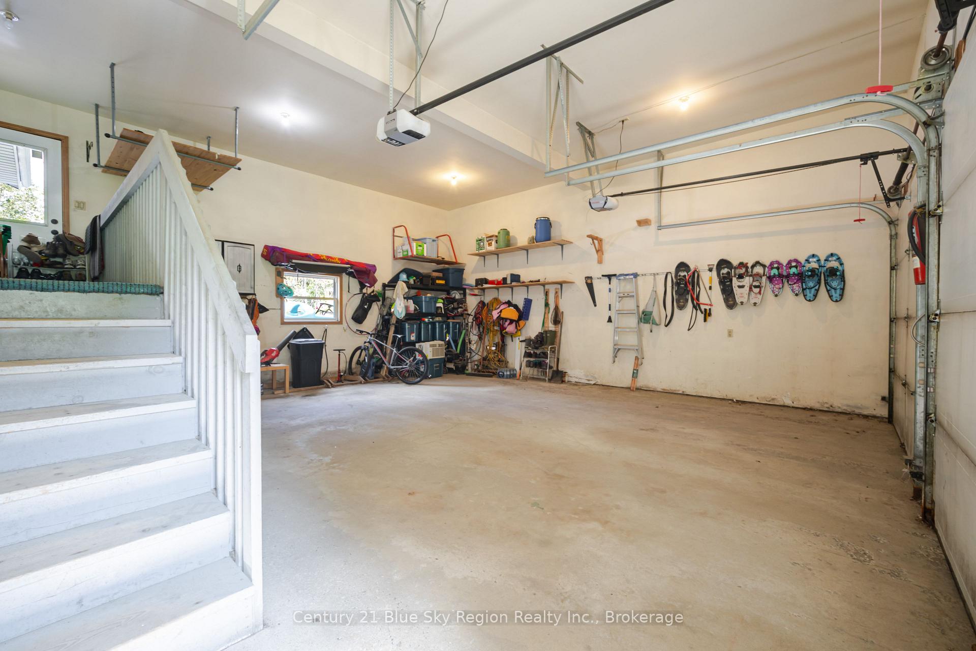 Photo 36 of 44 Springdale Drive, North Bay, Airport — HOMEH