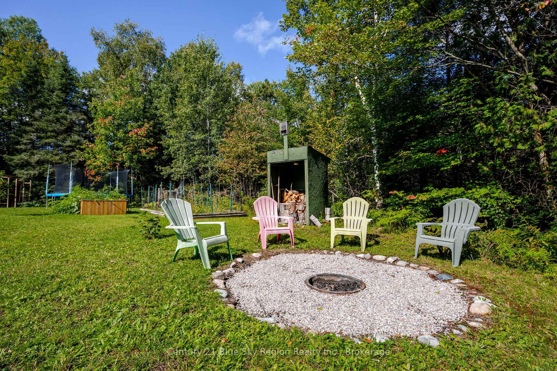 Photo 38 of 44 Springdale Drive, North Bay, Airport — HOMEH