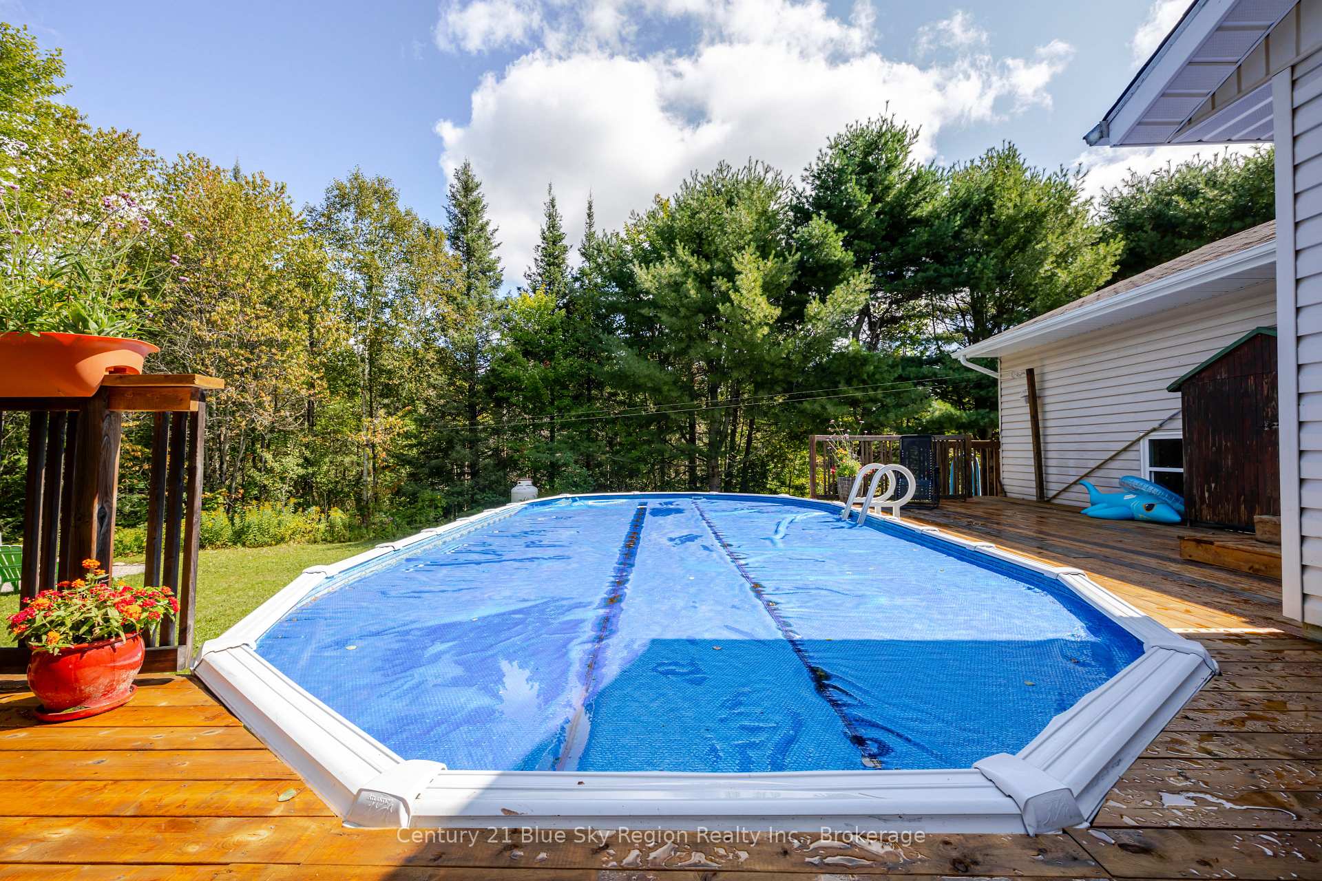 Photo 41 of 44 Springdale Drive, North Bay, Airport — HOMEH