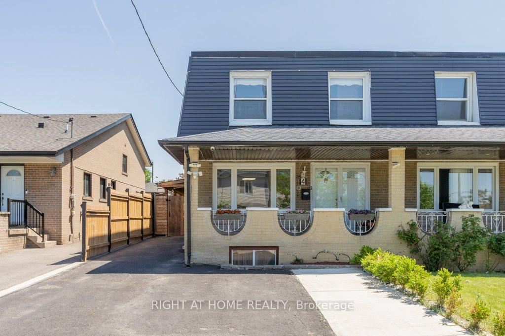 Photo 1 of 4 Fennimore Crescent, North York, Glenfield-Jane Heights — HOMEH