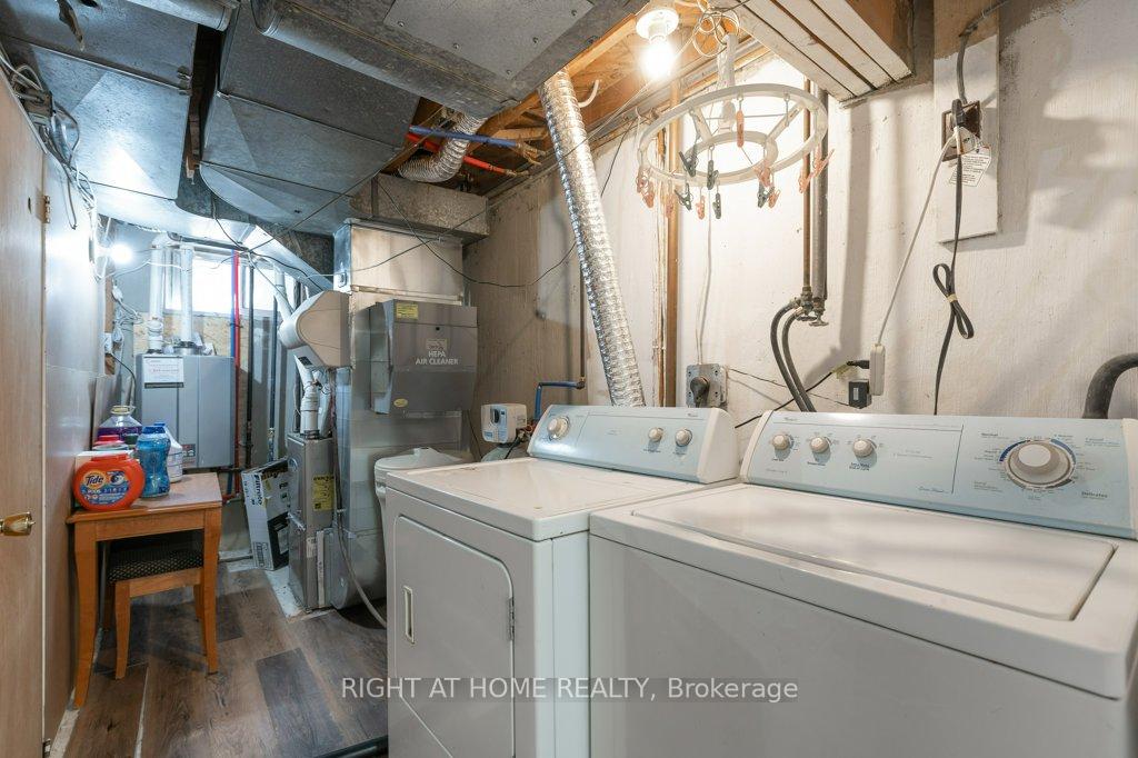 Photo 36 of 4 Fennimore Crescent, North York, Glenfield-Jane Heights — HOMEH