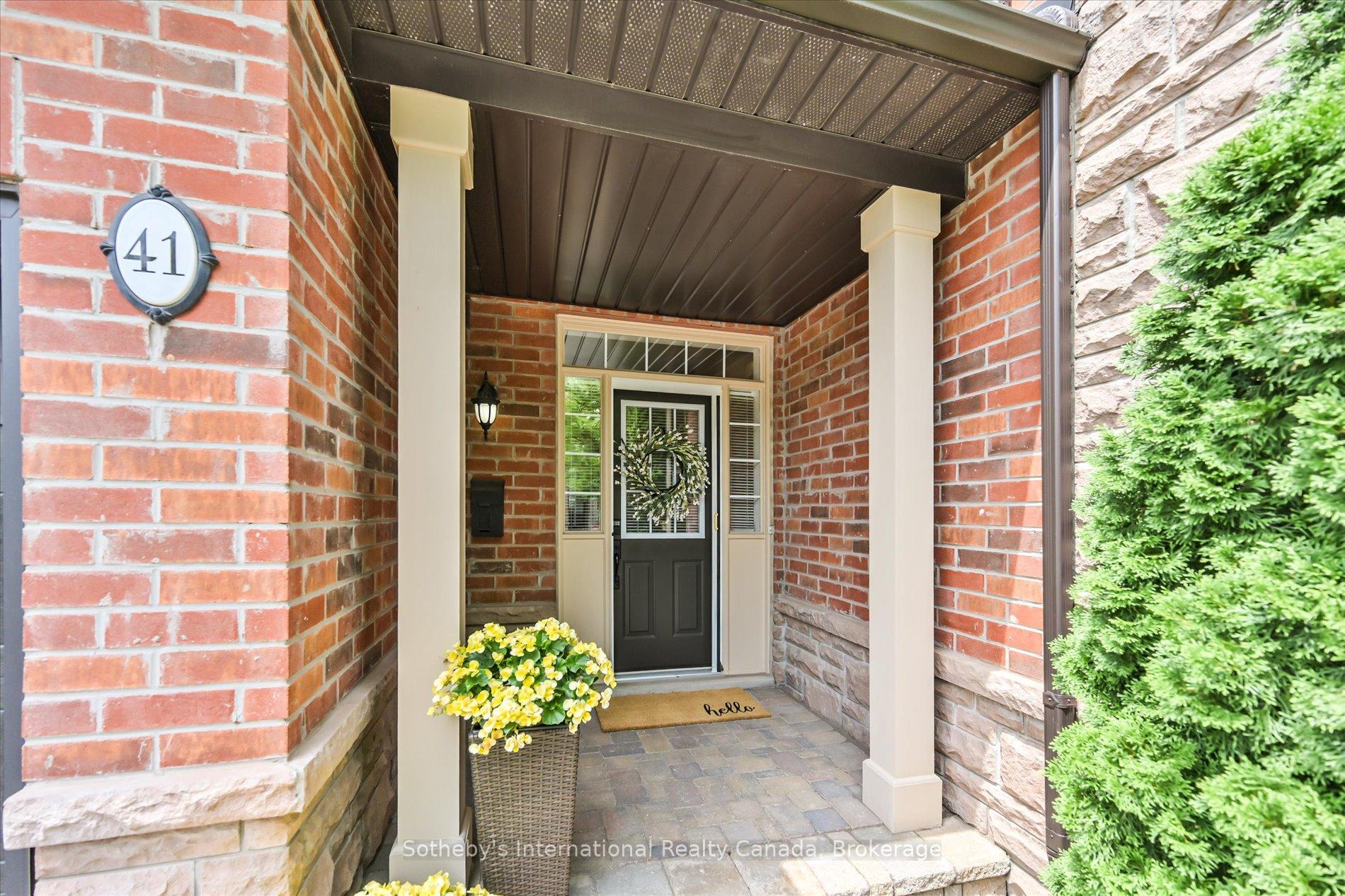 Photo 3 of Unit 41, 300 Ravineview Way, Oakville, Wedgewood Creek — HOMEH