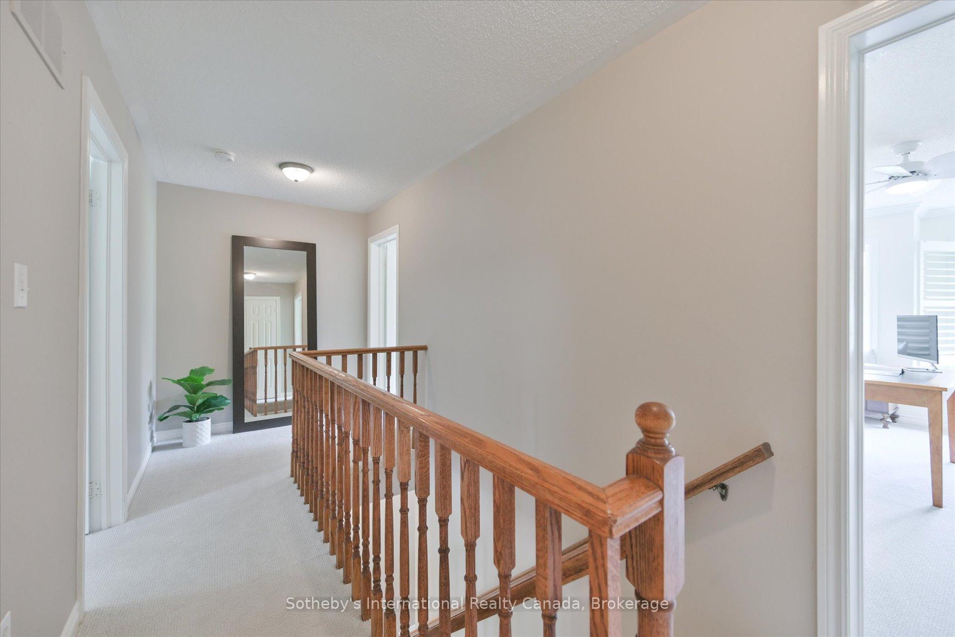 Photo 23 of Unit 41, 300 Ravineview Way, Oakville, Wedgewood Creek — HOMEH