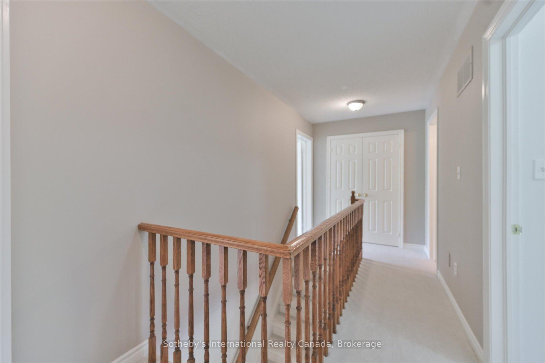 Photo 24 of Unit 41, 300 Ravineview Way, Oakville, Wedgewood Creek — HOMEH