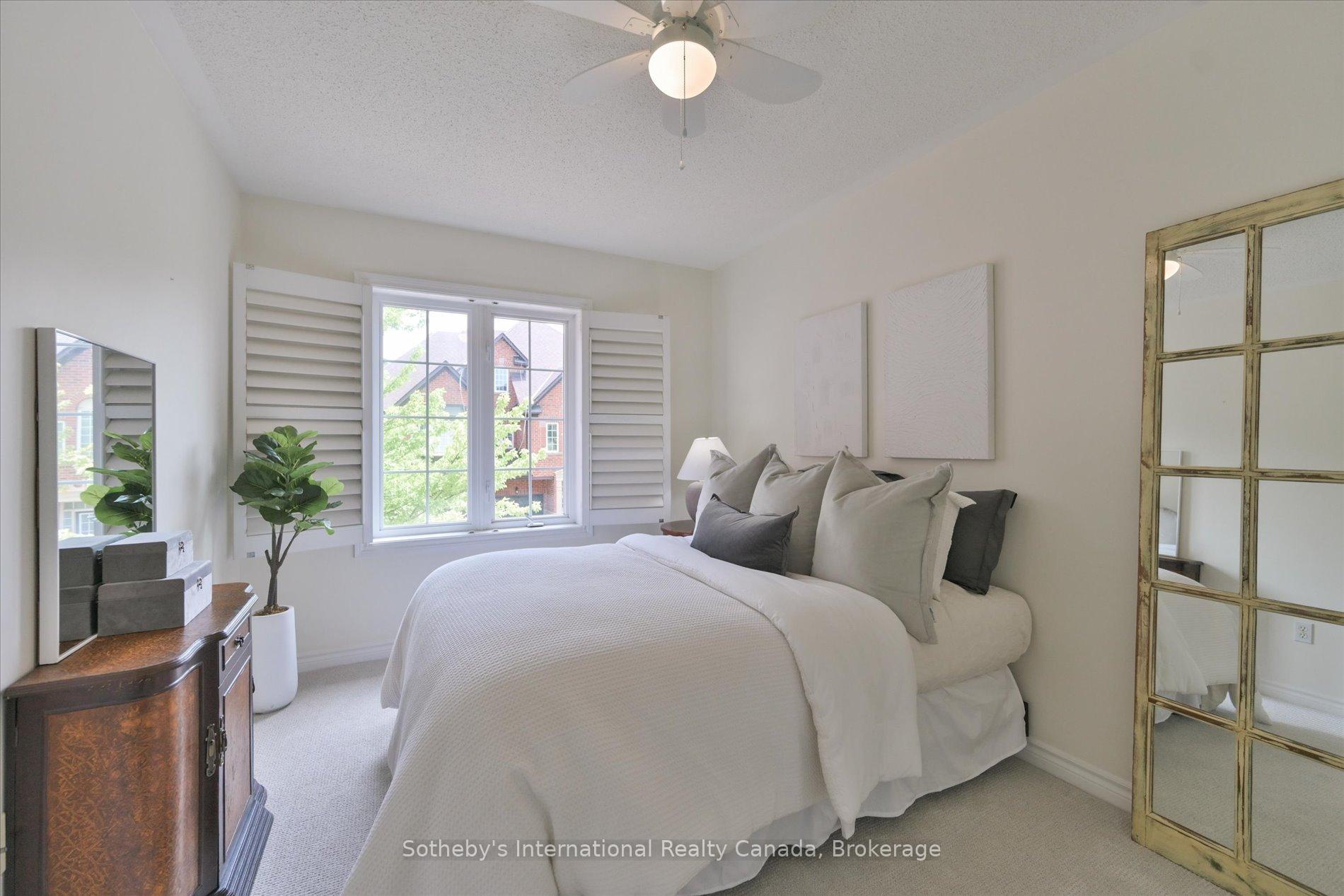 Photo 32 of Unit 41, 300 Ravineview Way, Oakville, Wedgewood Creek — HOMEH