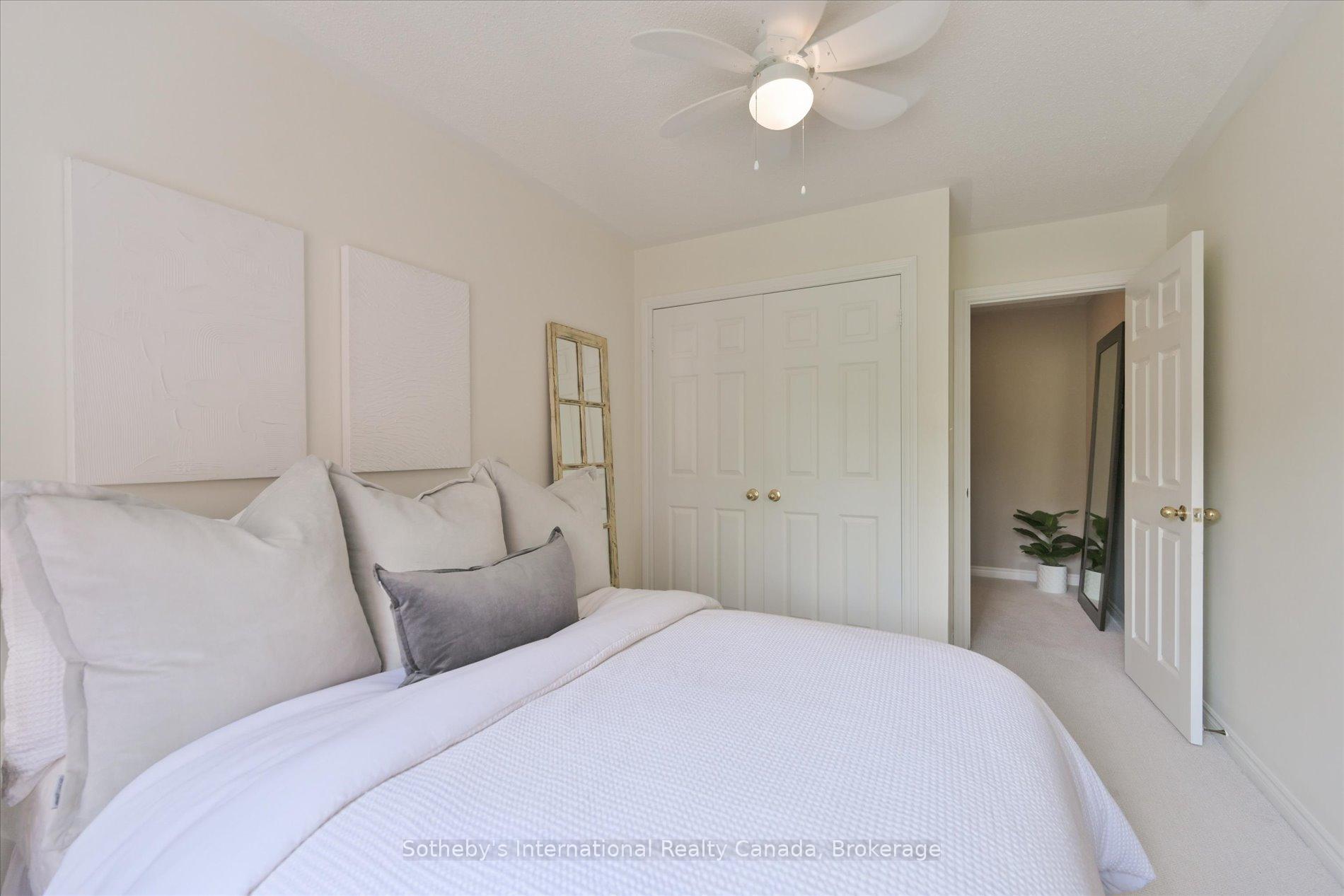 Photo 33 of Unit 41, 300 Ravineview Way, Oakville, Wedgewood Creek — HOMEH