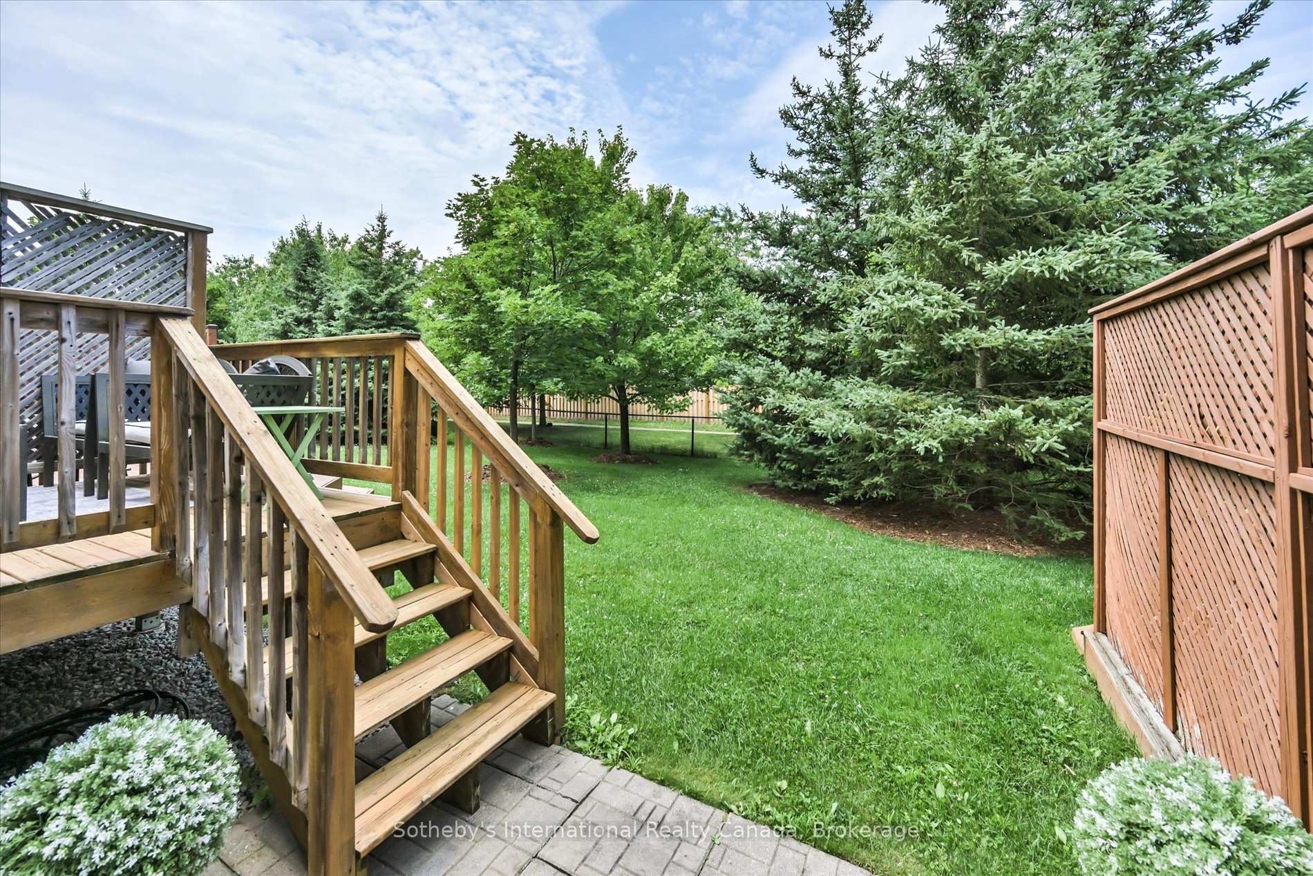 Photo 45 of Unit 41, 300 Ravineview Way, Oakville, Wedgewood Creek — HOMEH