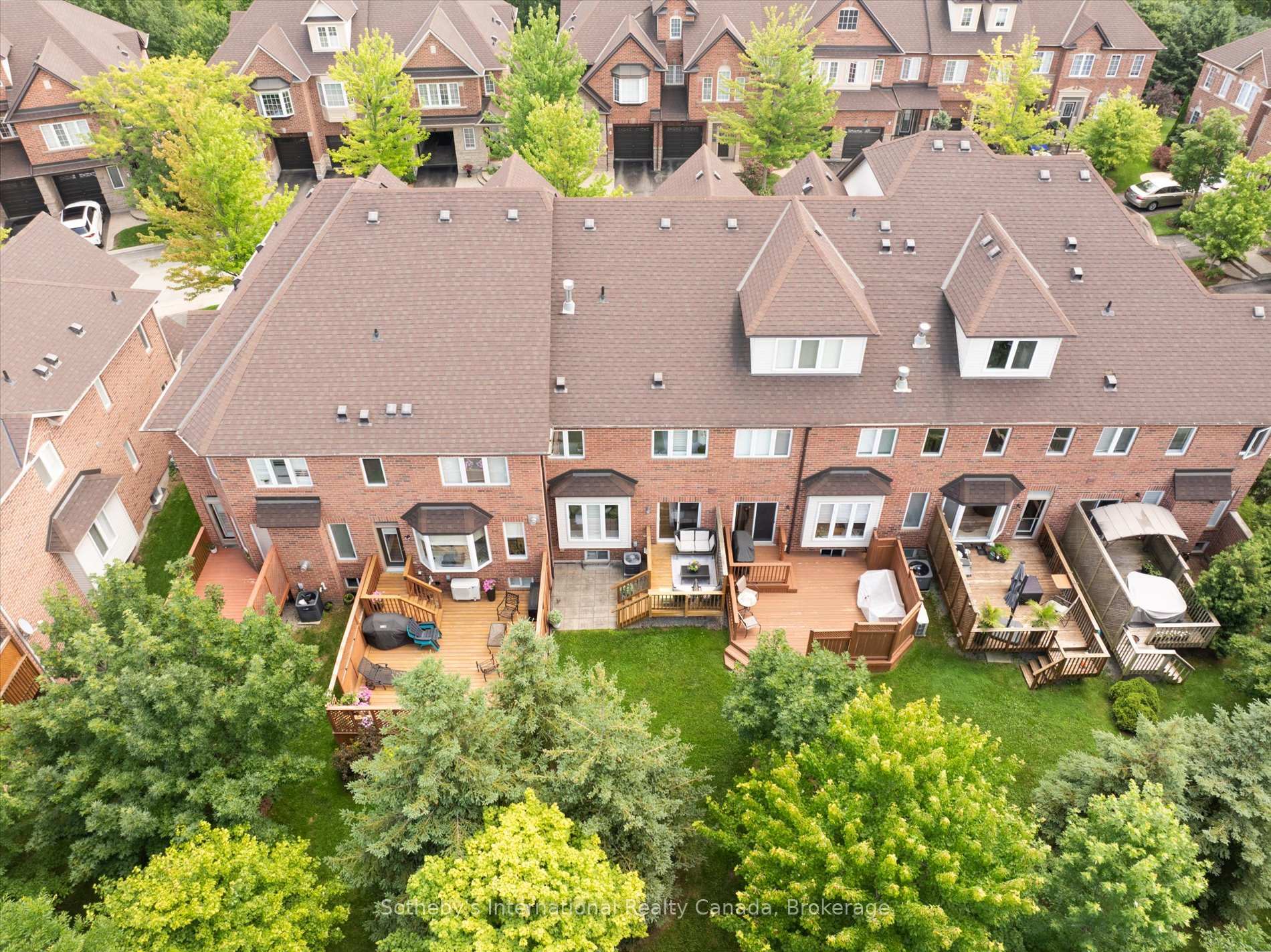 Photo 49 of Unit 41, 300 Ravineview Way, Oakville, Wedgewood Creek — HOMEH
