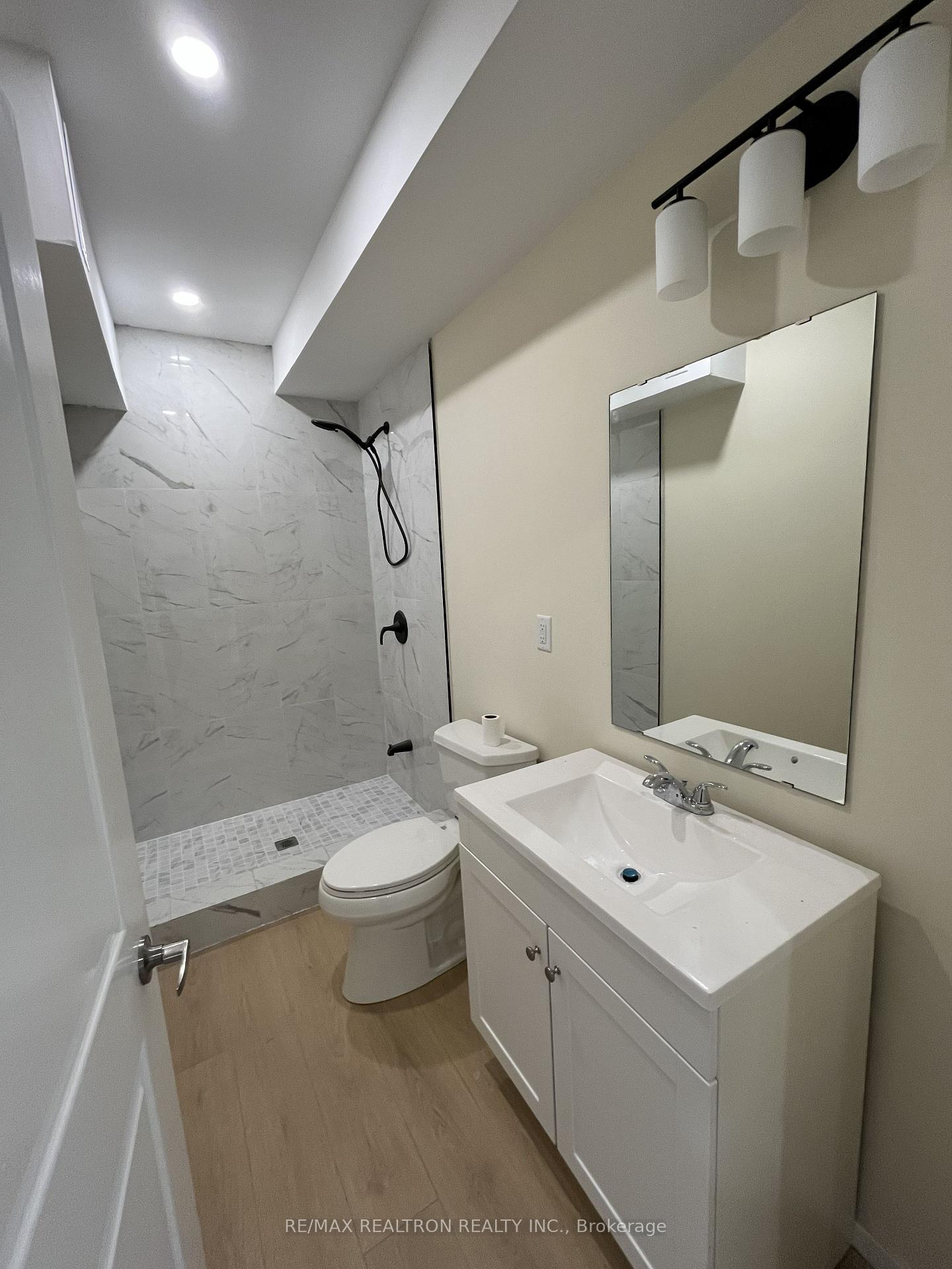 Photo 7 of 100 Alpaca Drive, Richmond Hill, Jefferson — HOMEH